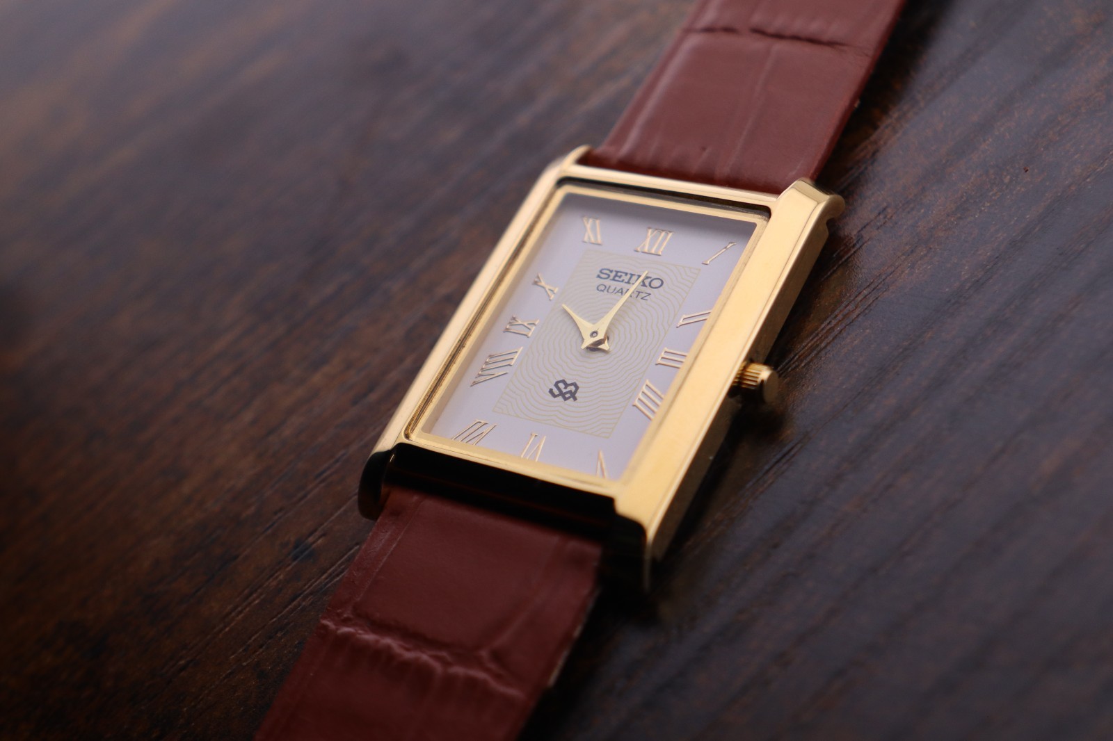 vintage Seiko Slim Tank Quartz Men White Dial Light Brown leather Dress Watch