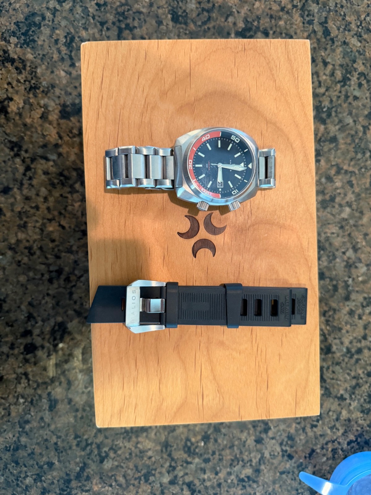 First Generation Halios Laguna Dive Watch (500 meters)