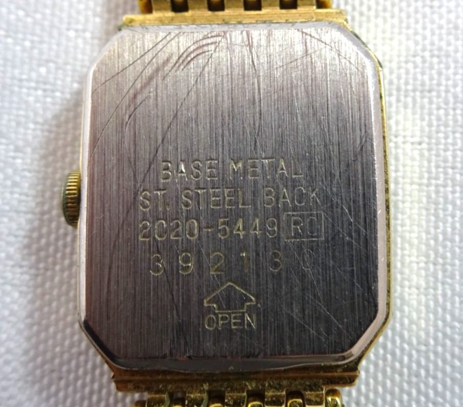 VINTAGE SEIKO LADIES QUARTZ 16mm WRIST WATCH ON 12mm BAND GOLD TONE 2C20-0920 R