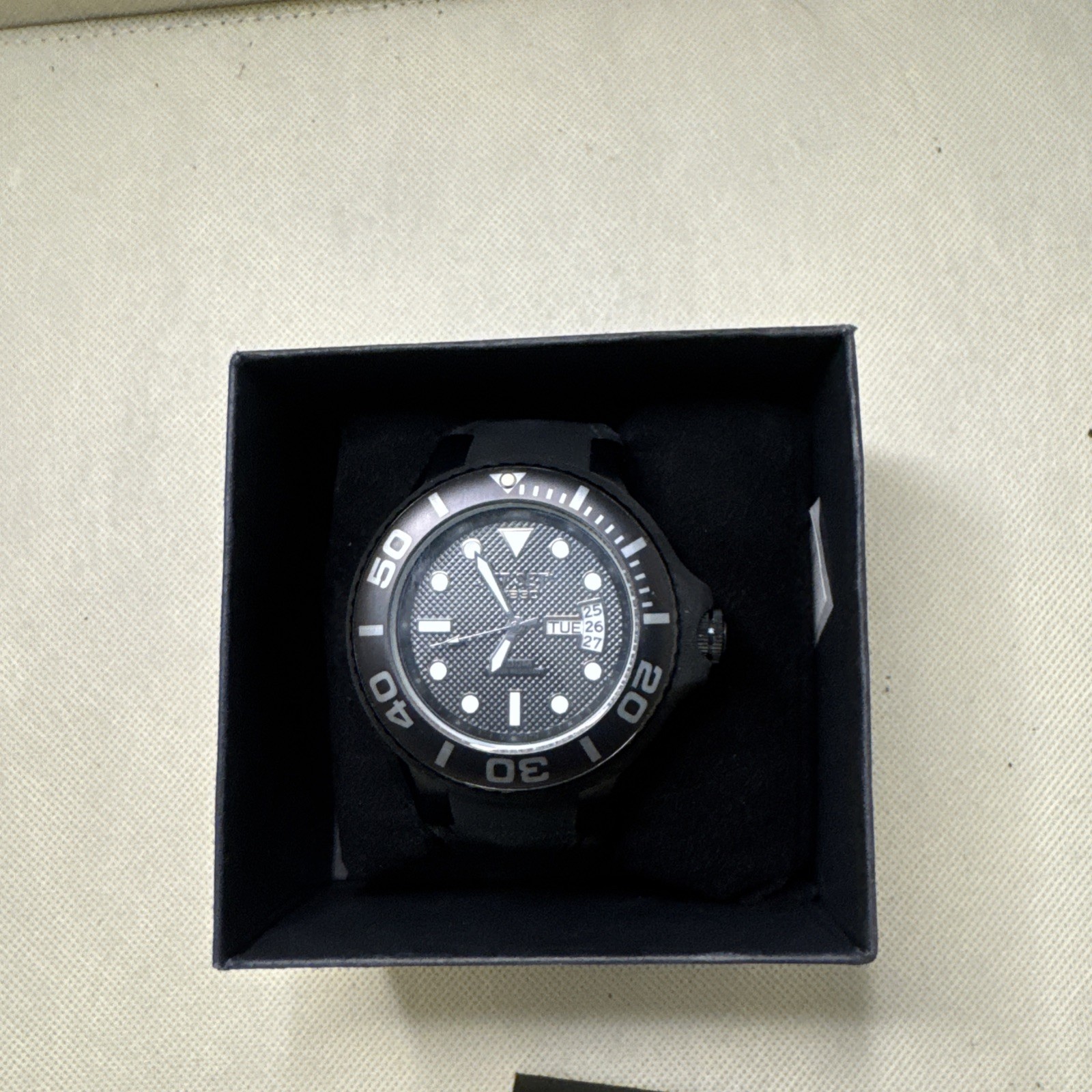 Jet Set of Sweden Mens Watch Black Out Diver Textured Dial Silicone Strap Boxed
