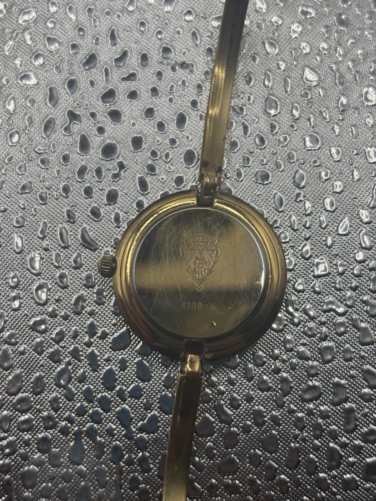 Vintage Gucci 1100-L Women’s Bangle Watch w/Original Box & 12 Bezels *RARE*