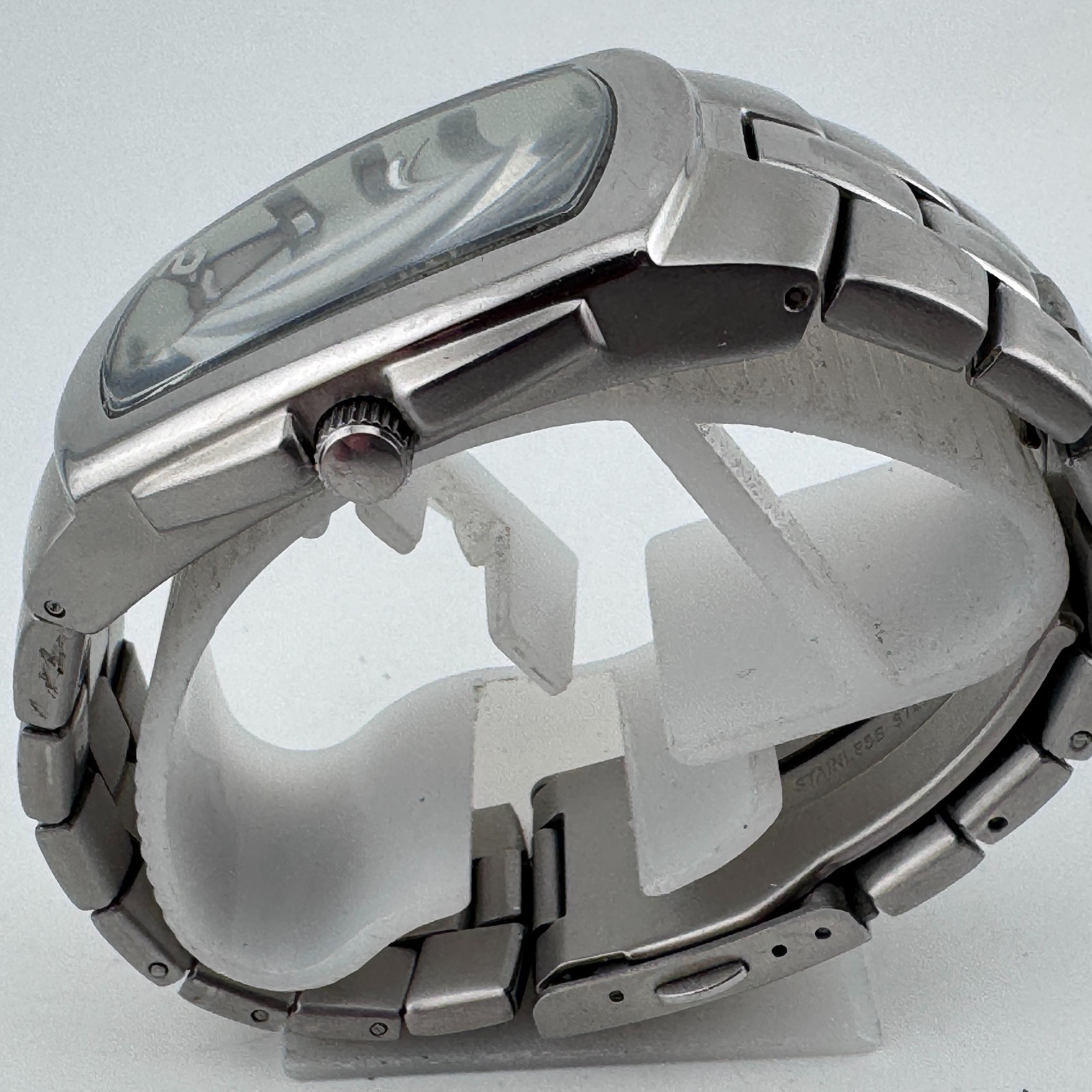 Relic Quartz Watch Men 30mm Silver Steel Barrel Cuff Date Analog New Batter 6.5″