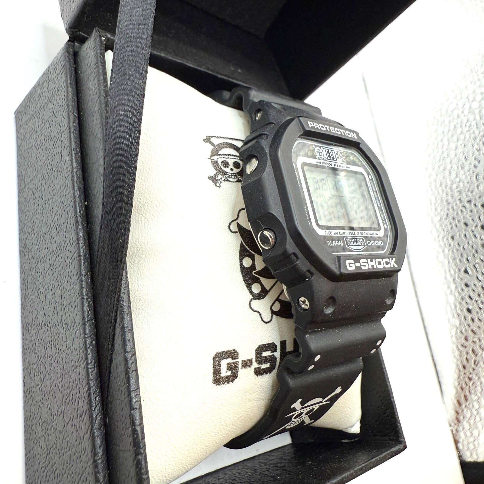 Casio G-SHOCK ONE PIECE GA-110JOP-1A4JR Monkey D Luffy Limited Watch MIB