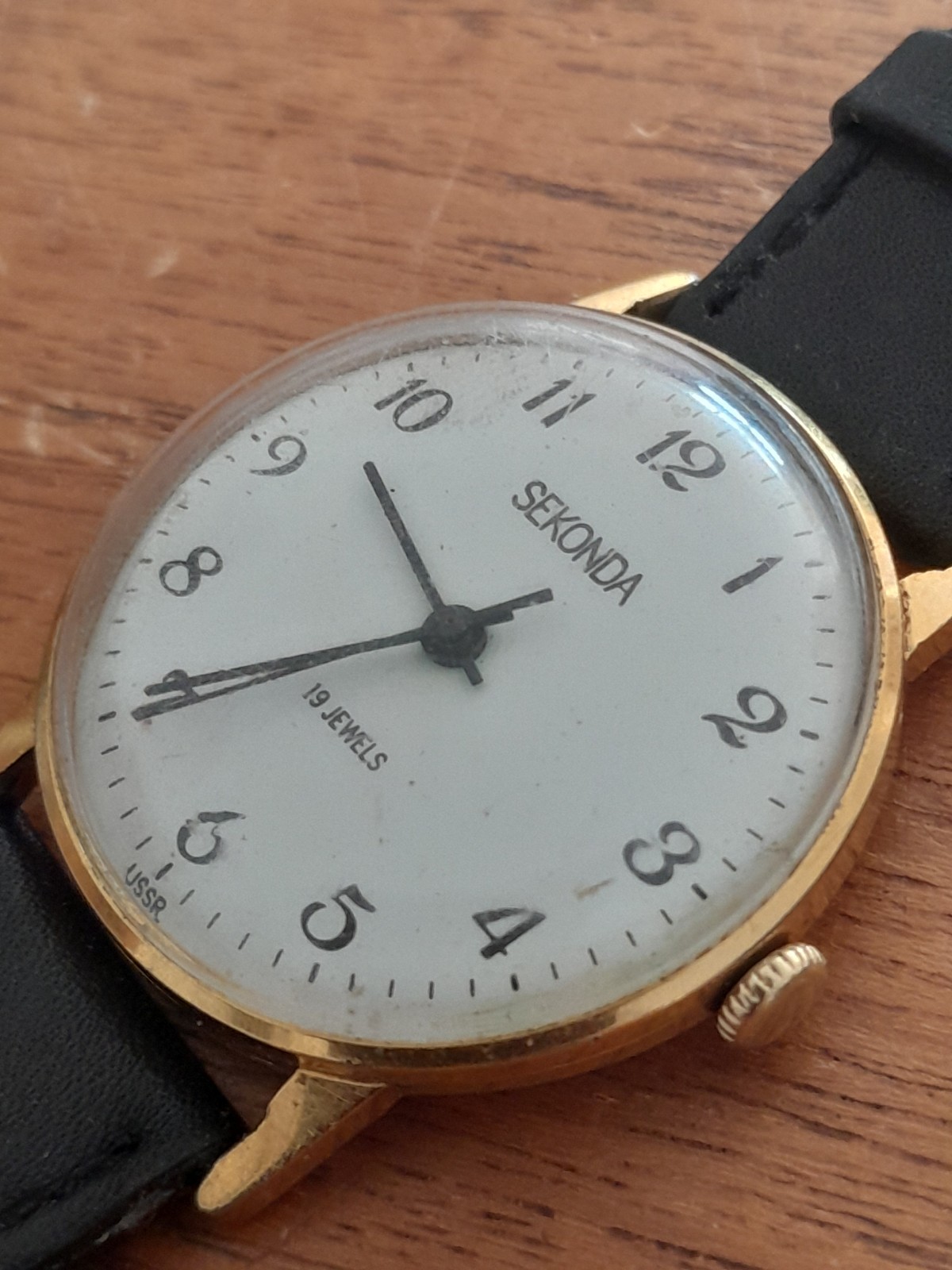 Vintage Sekonda 19 Jewels Manual Wind Watch USSR Cal 2609 HA