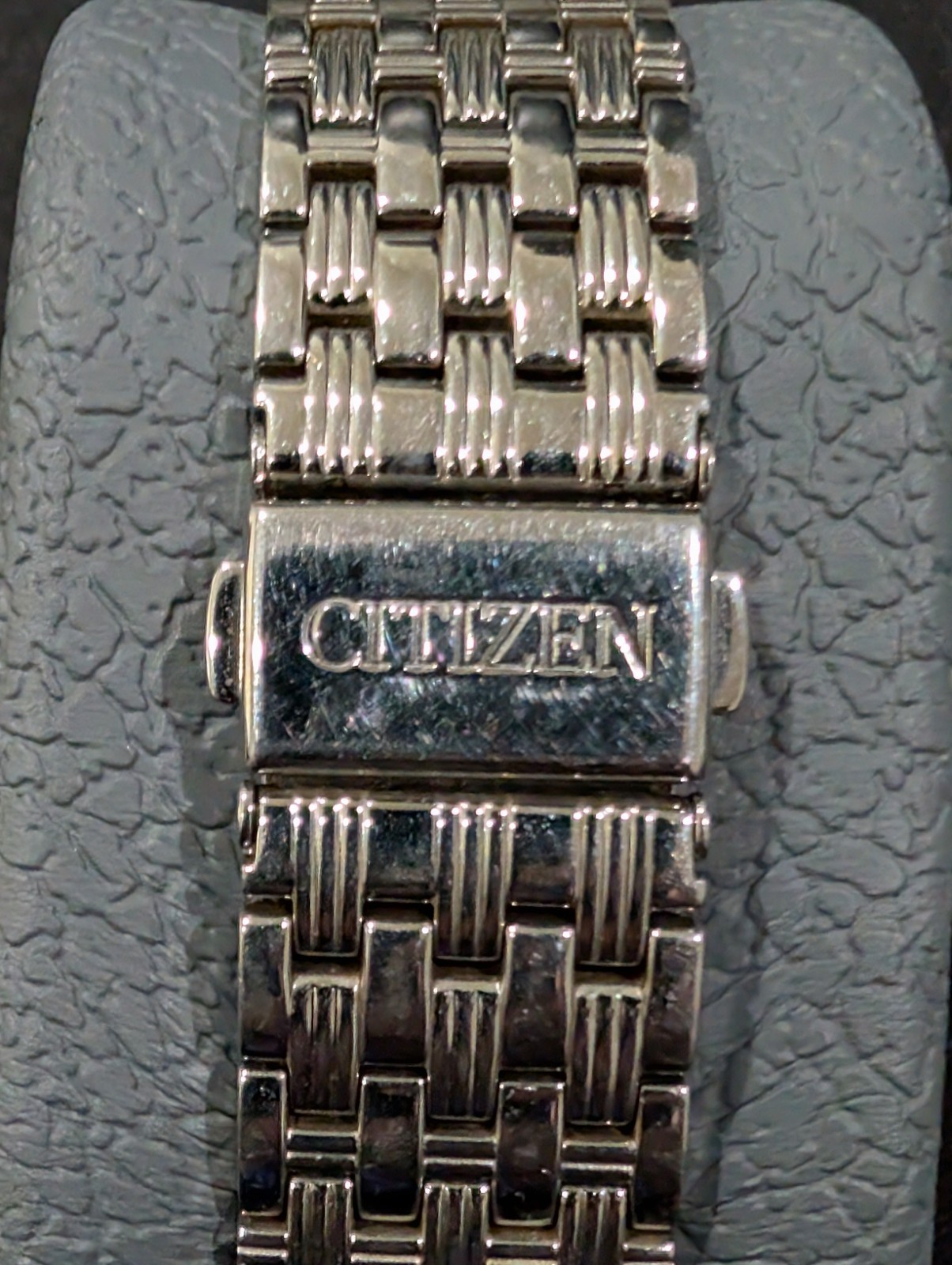 Citizen Solar Eco-Drive Slim Dress Watch Silver-Tone Black Dial B033-S037425