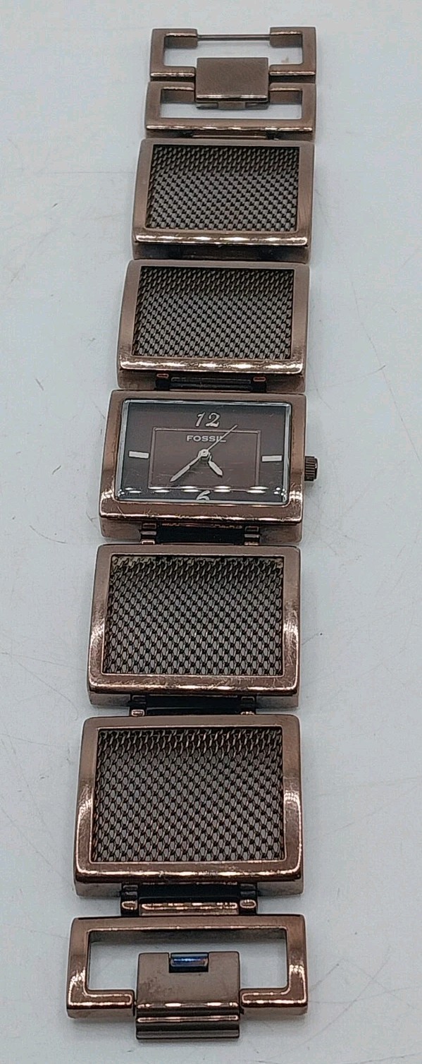 Fossil F2 Bronze Tone Women’s Quartz Analog Watch ES-1906 – Runs Great
