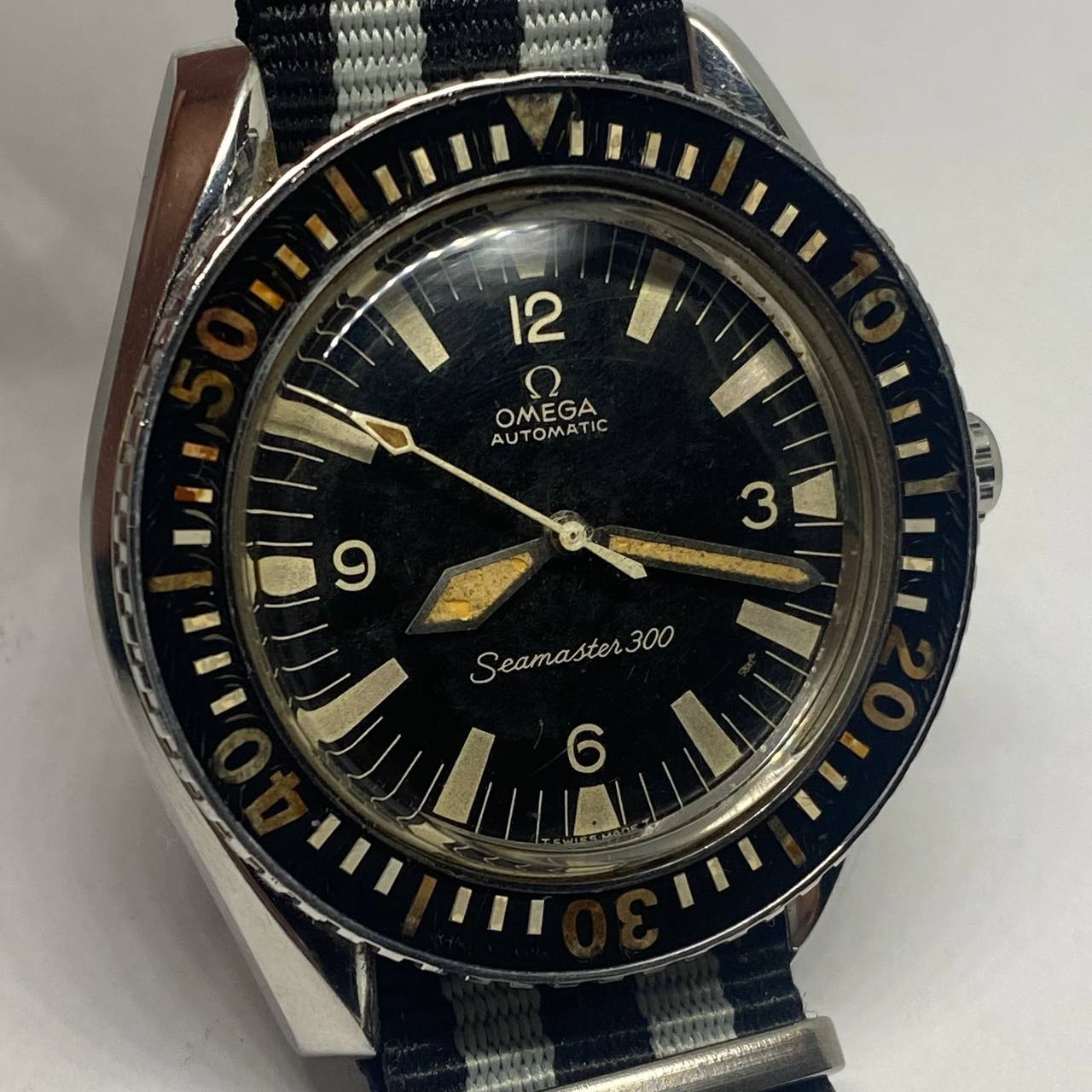 VINTAGE OMEGA SEAMASTER 300 165.024 AUTOMATIC MOVEMENT CAL 552 41 MM From 66