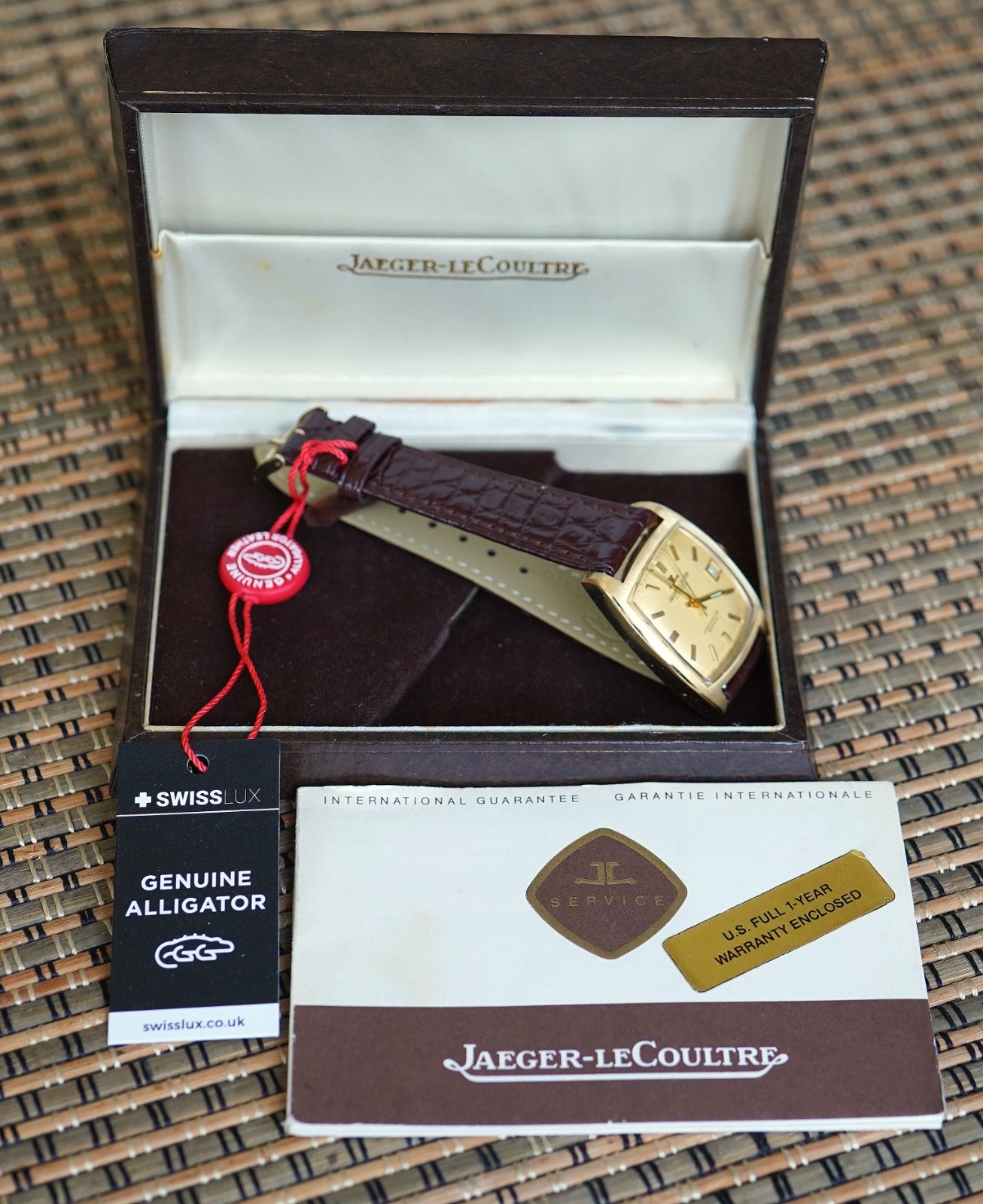 VINTAGE JAEGER-LECOULTRE GEOMATIC TONNEAU E560 18K GOLD ORIGINAL FULL SET 1970’S