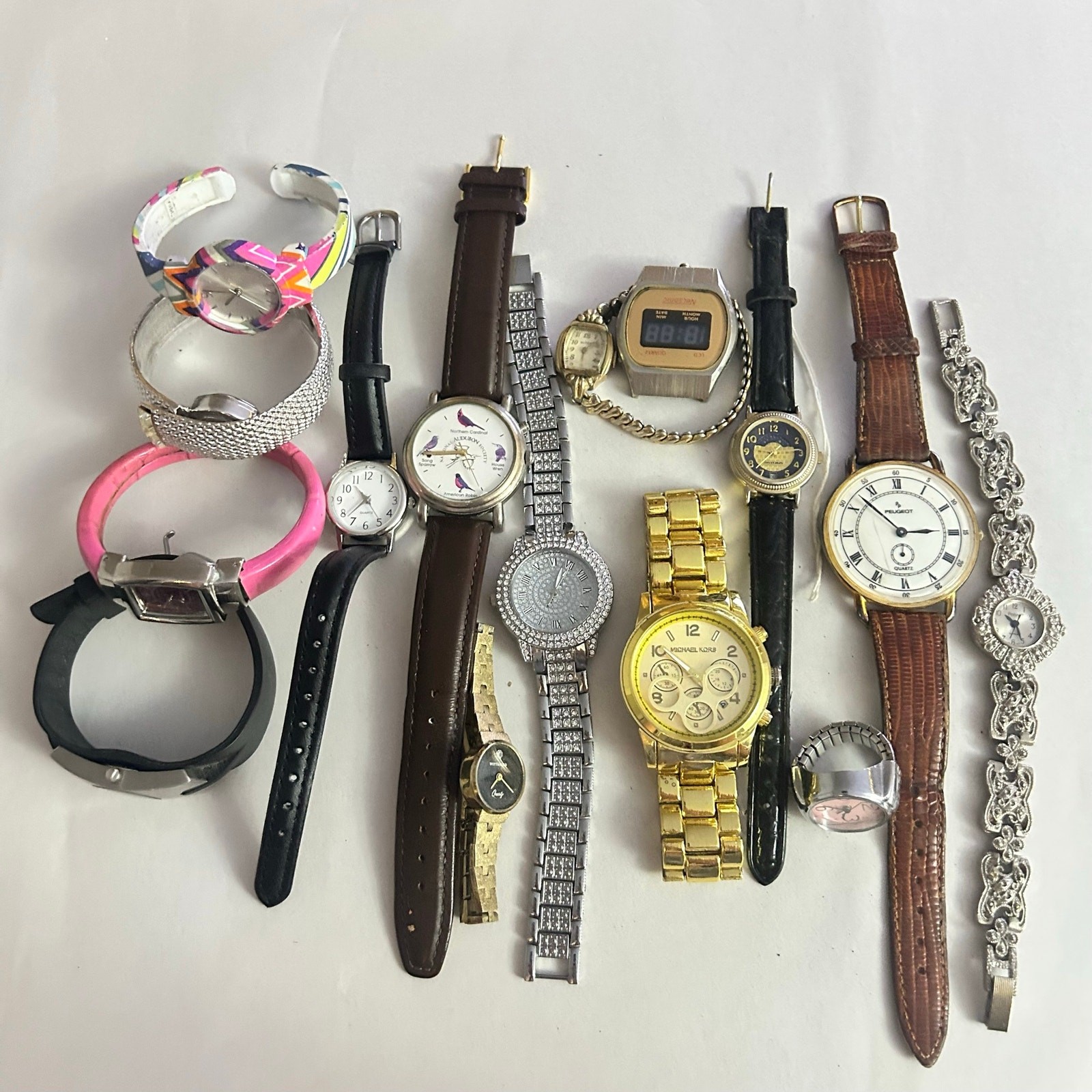 Assorted Watches Used Not Working For Parts Or Pieces lot 8