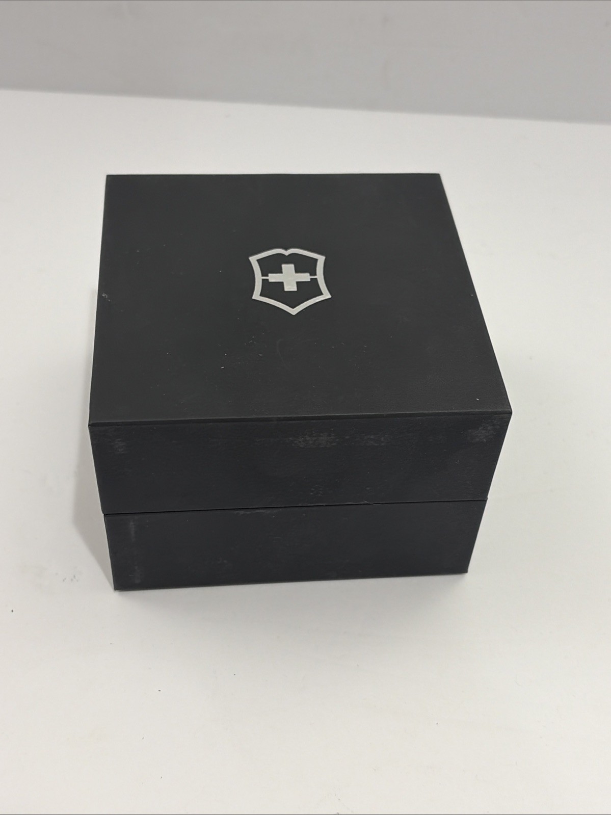 Victorinox SWISS ARMY Watch Men’s CAVALRY White Dial With/ Box,New Battery!