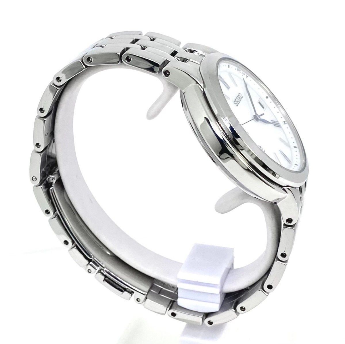 SEIKO Radio Solar Men s Wristwatch JIS Class 1 Magnetic Resistance White Dial Bl