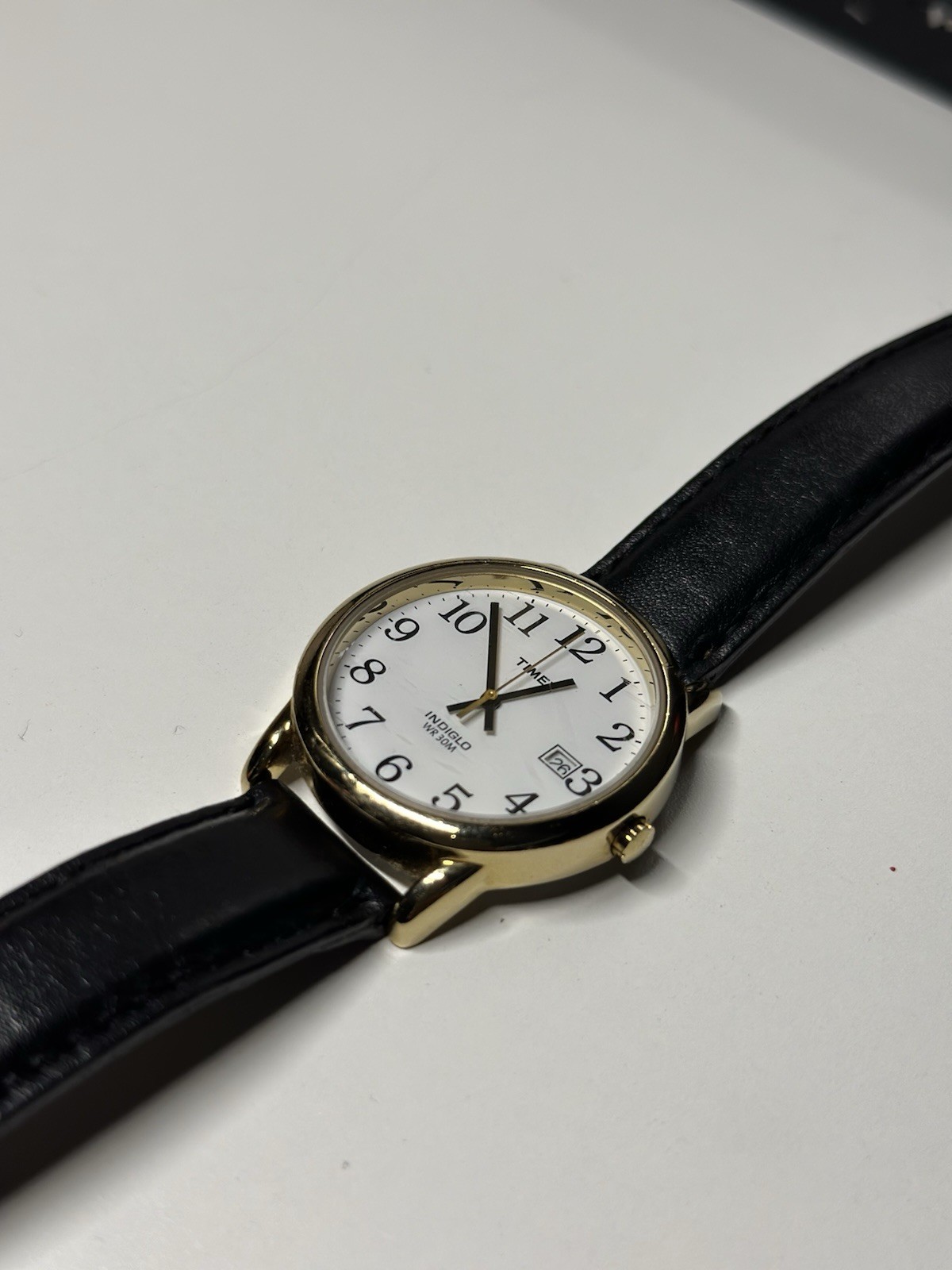 TIMEX Gold Indiglo Men’s Watch Round White Dial Black leather.
