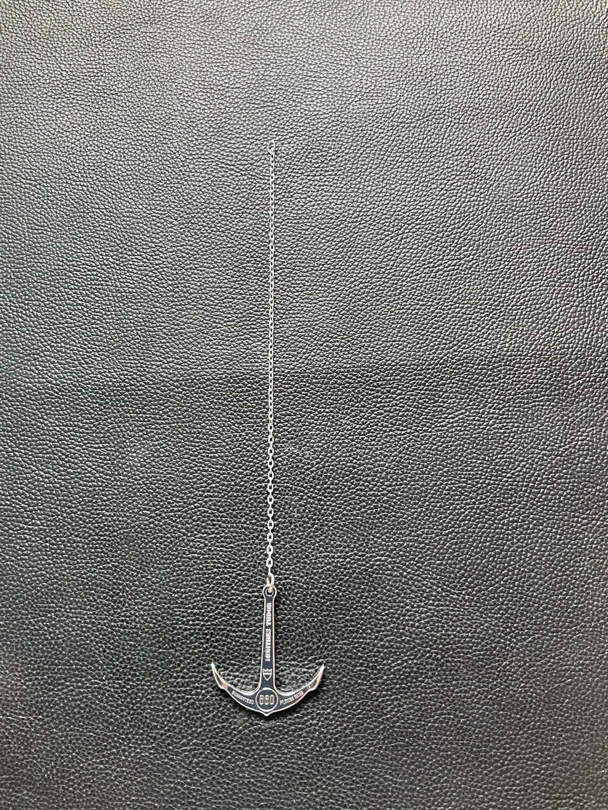Montres Tudor Anchor (660 FT.Underwater/200 Meter)