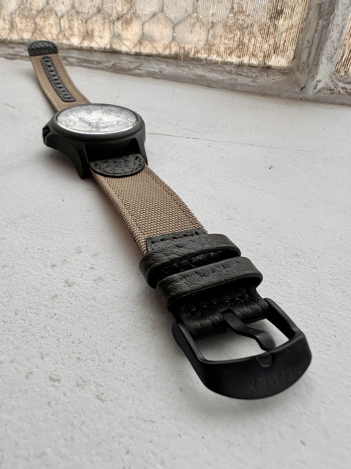 Timex Expedition Acadia Quartz 40mm Field Watch Date Beige/Brown Nylon Leather