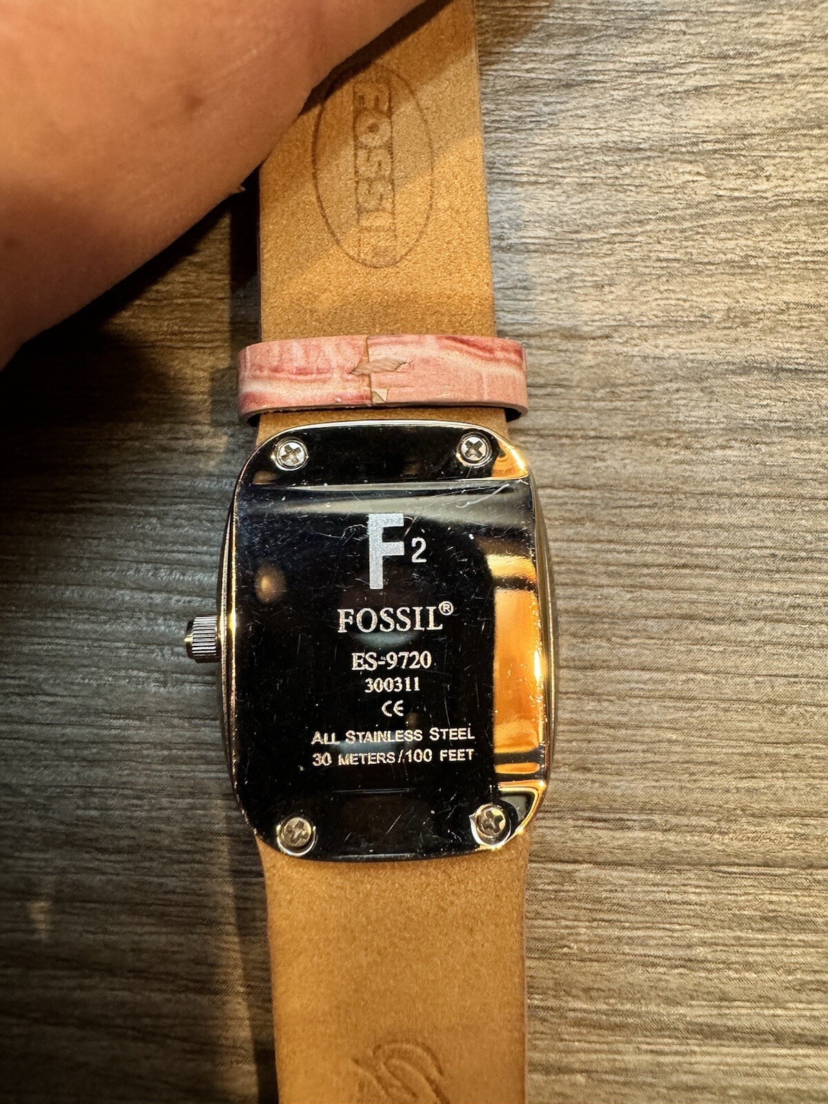 Fossil F2 Women’s Wrist Watch Date ES-9720 New Battery