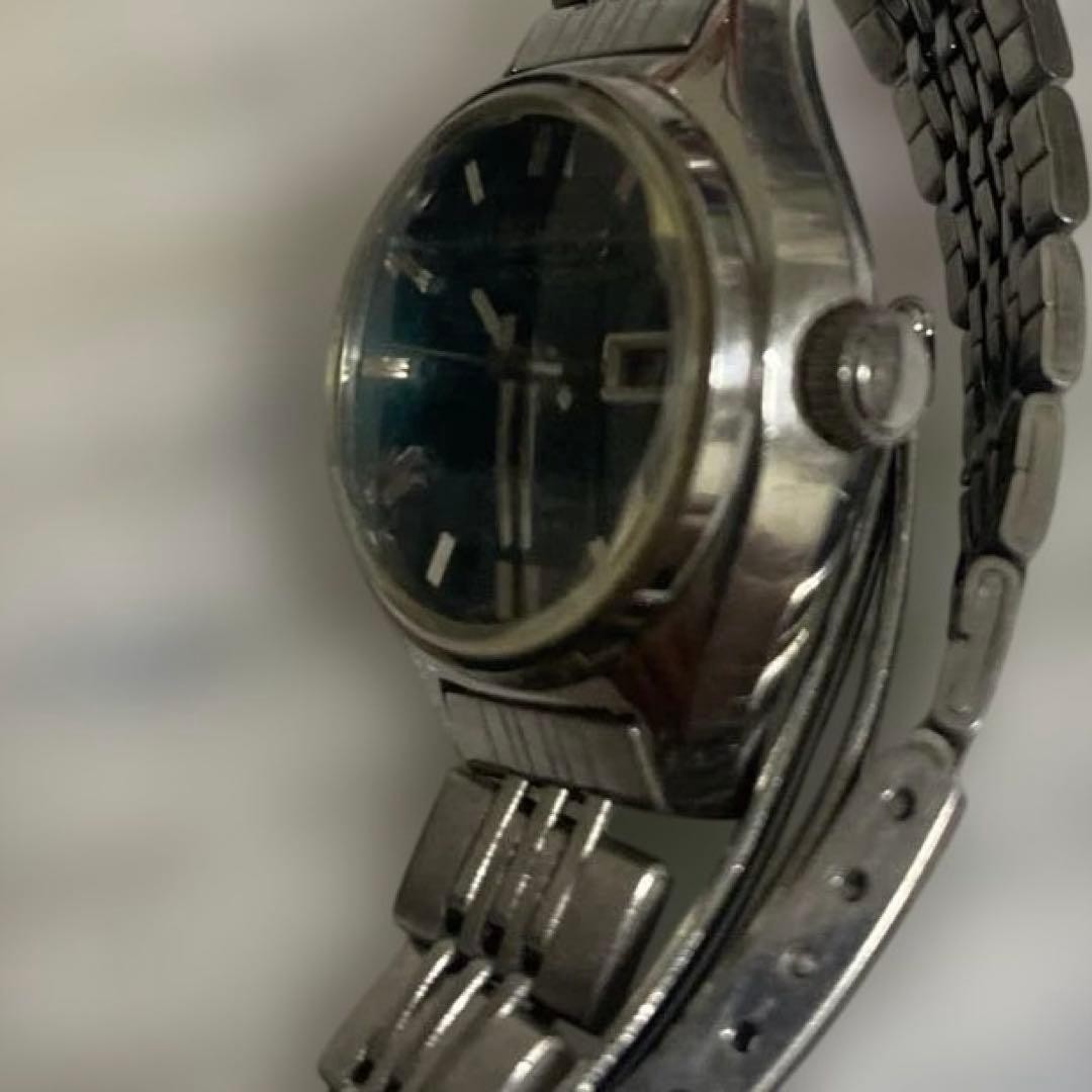 Seiko 17 Jewels Cut Glass Watch 2206-0300