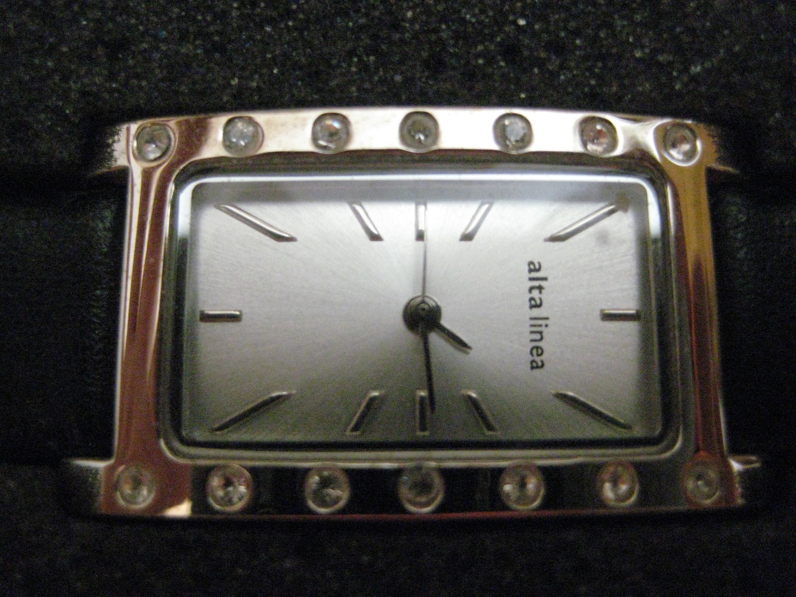 ALTA LINEA womens watch Black LEATHER band Faux Diamonds jewelry AUSTRALIA Time