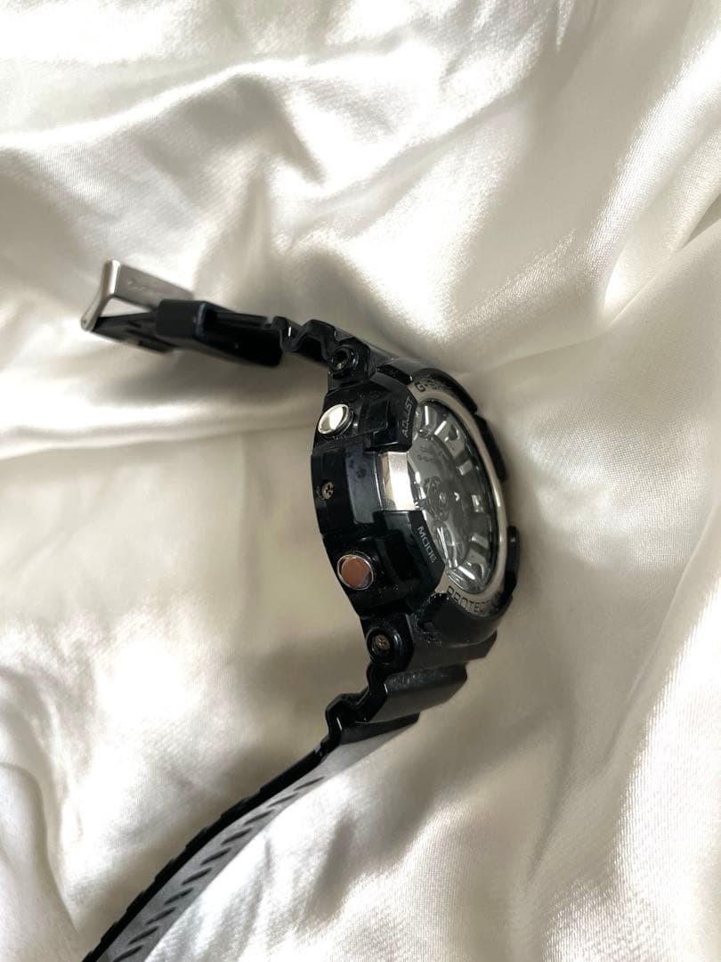 CASIO G-SHOCK GA-200BW watch