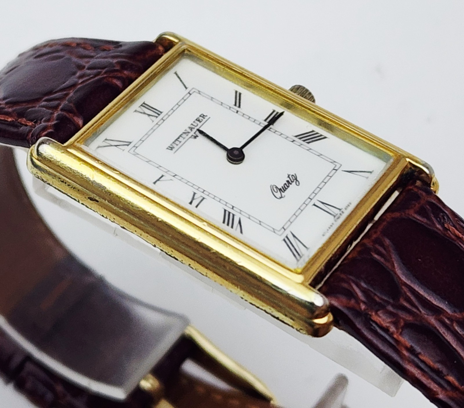 Men’s SWISS Vintage Watch WITTNAUER “Tank” 9782. Midsize