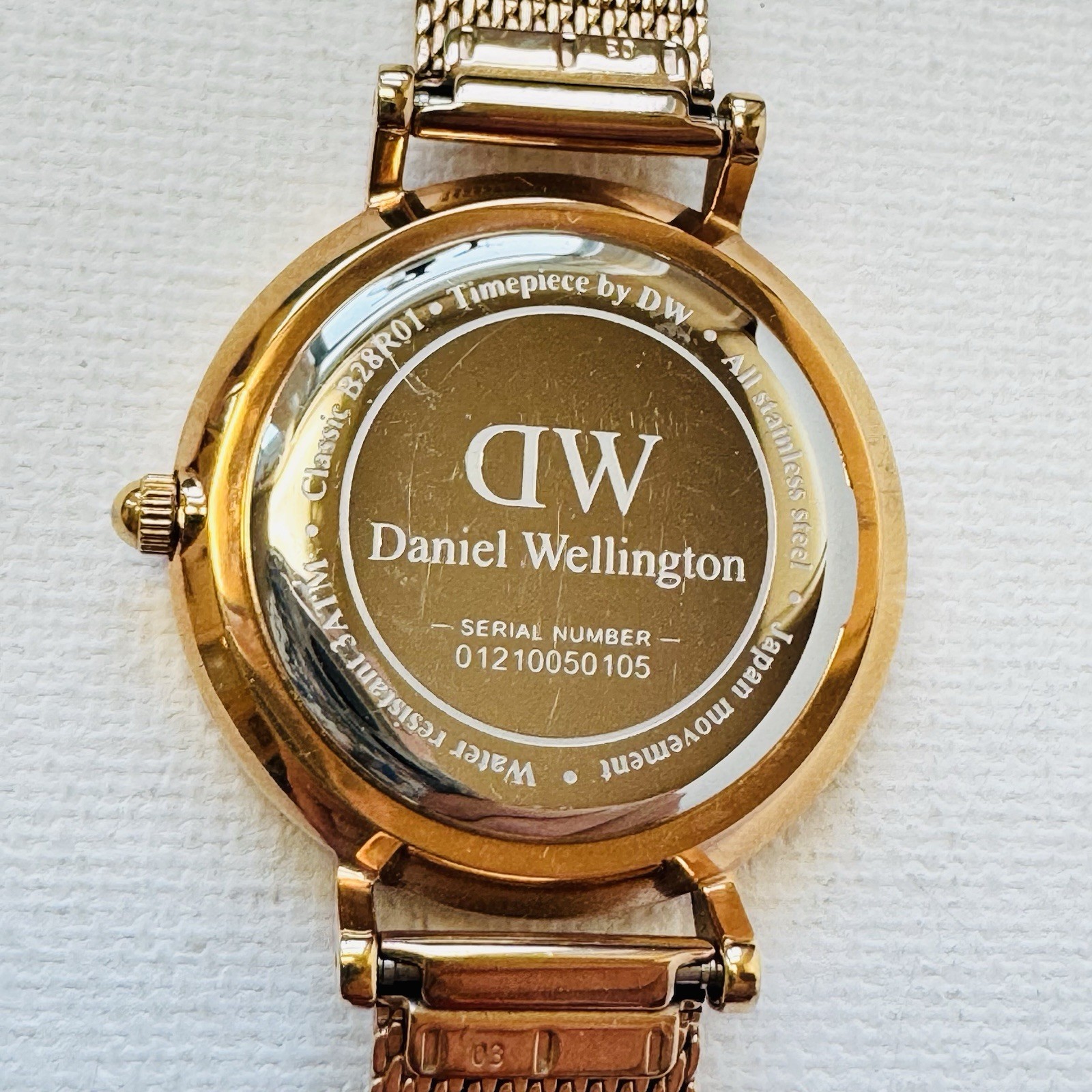Daniel Wellington Petite Melrose 28mm Women’s Rose Gold Mesh Black Dial B28R01