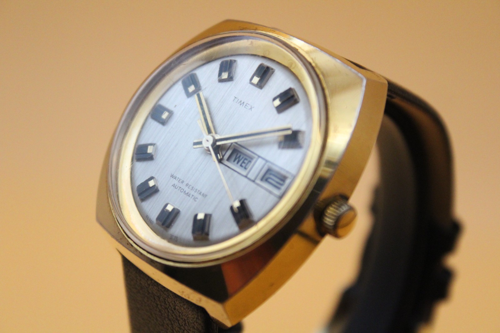 Vintage 1973 Timex Viscount Automatic Day-Date Silver Dial Runs Leather Strap