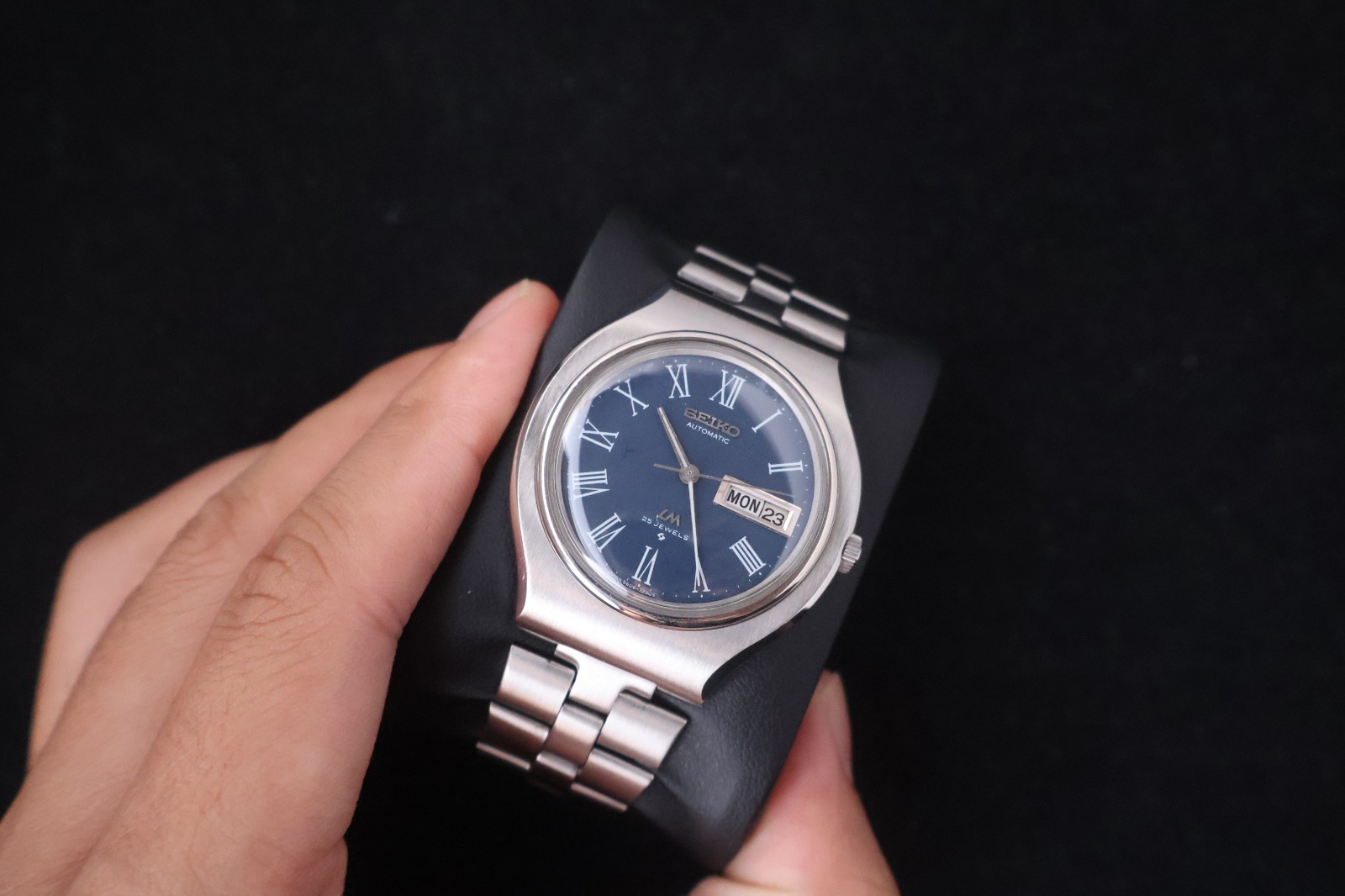 [Serviced] Rare Vintage 1971 Seiko Lord Matic LM Blue Roman 23 Jewels 5606-7120