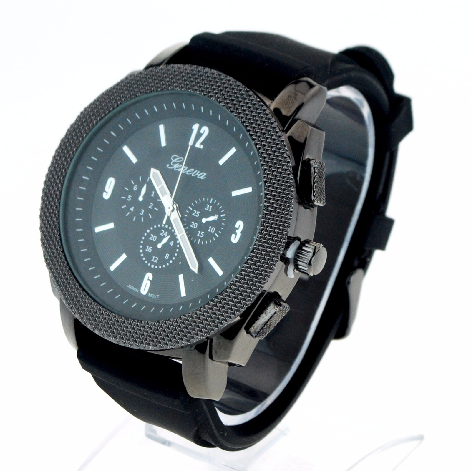 Mens Luxury Retro Sporty Designer Analog Quartz Round Wrist Watch