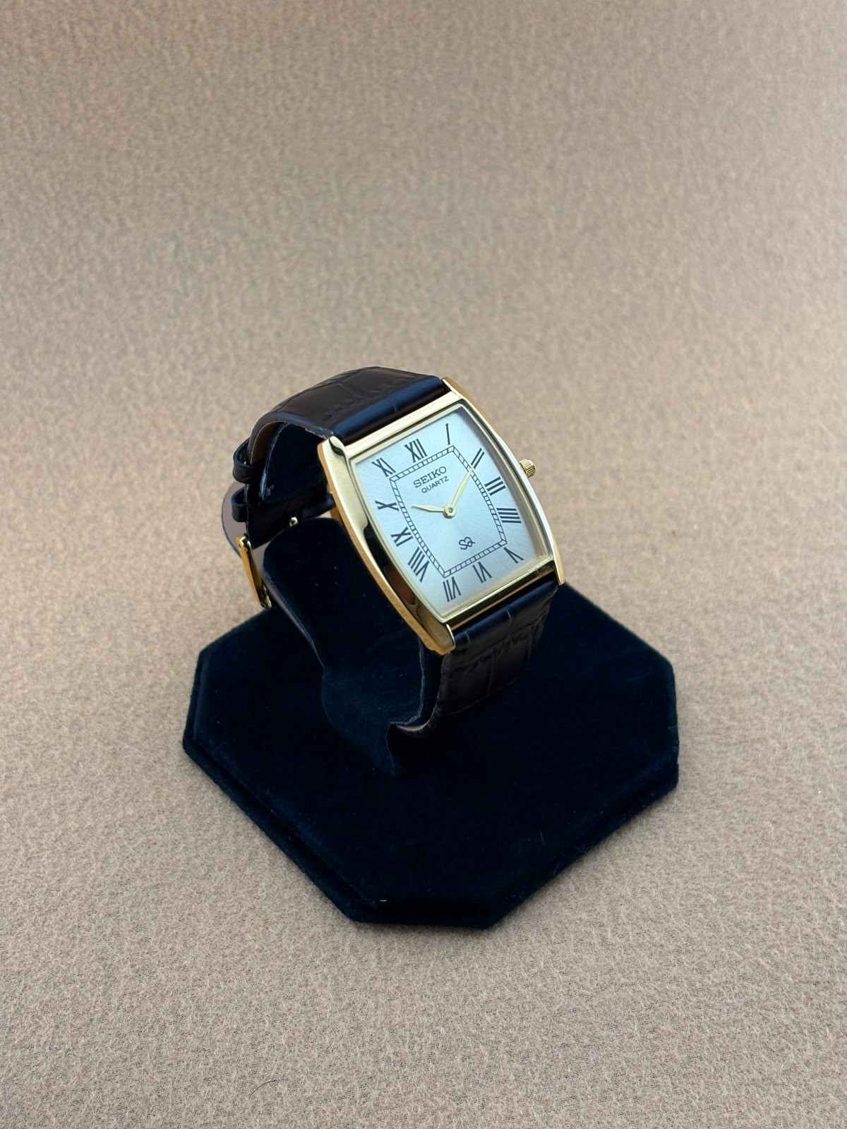 Gold Dial Vintage Seiko Slim Quartz Gentlemen’s Wristwatch-dark brown strap