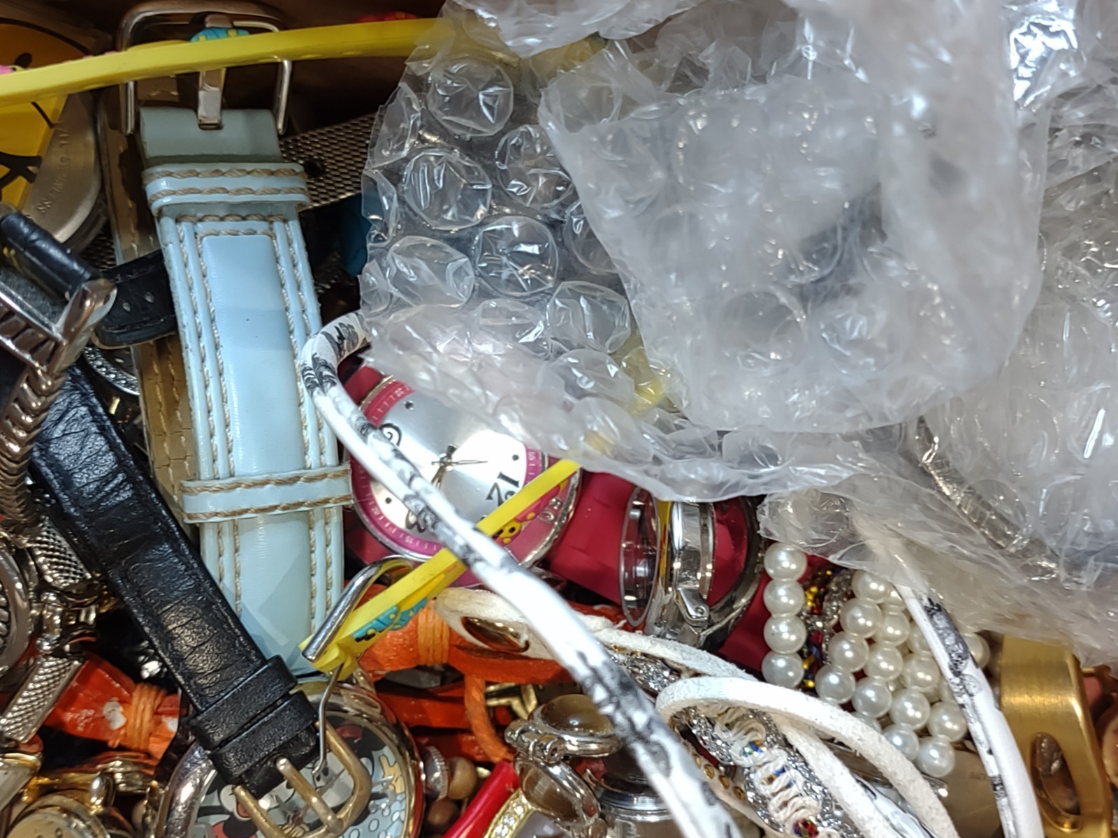 3Lb Watch Lot Assorted Variety Lot Many Are Currently Working DWL2