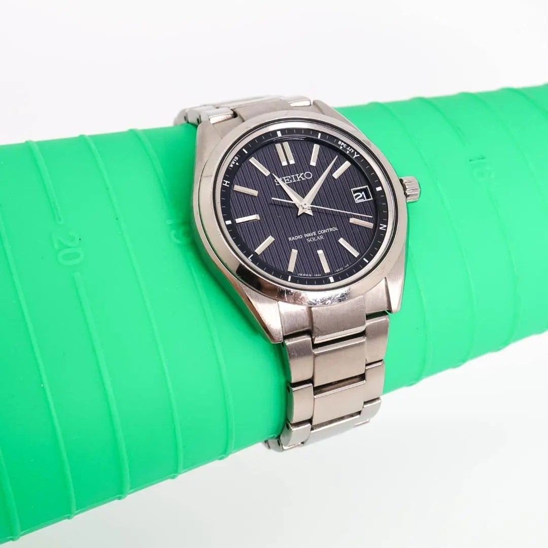 Operational SEIKO Brightz Wristwatch Radio Solar Date Titanium 3300