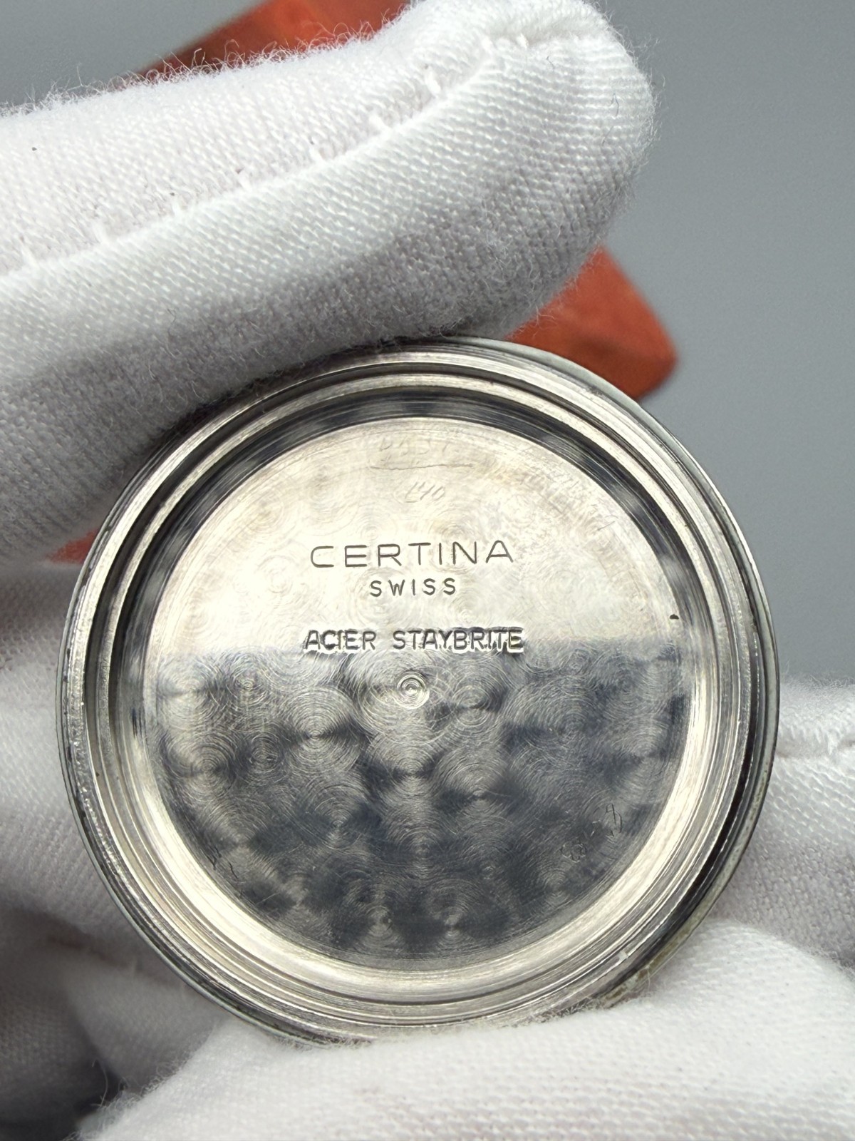 Vintage Certina 10J Swiss Mechanical Watch Stainless Steel Cream Dial 35mm