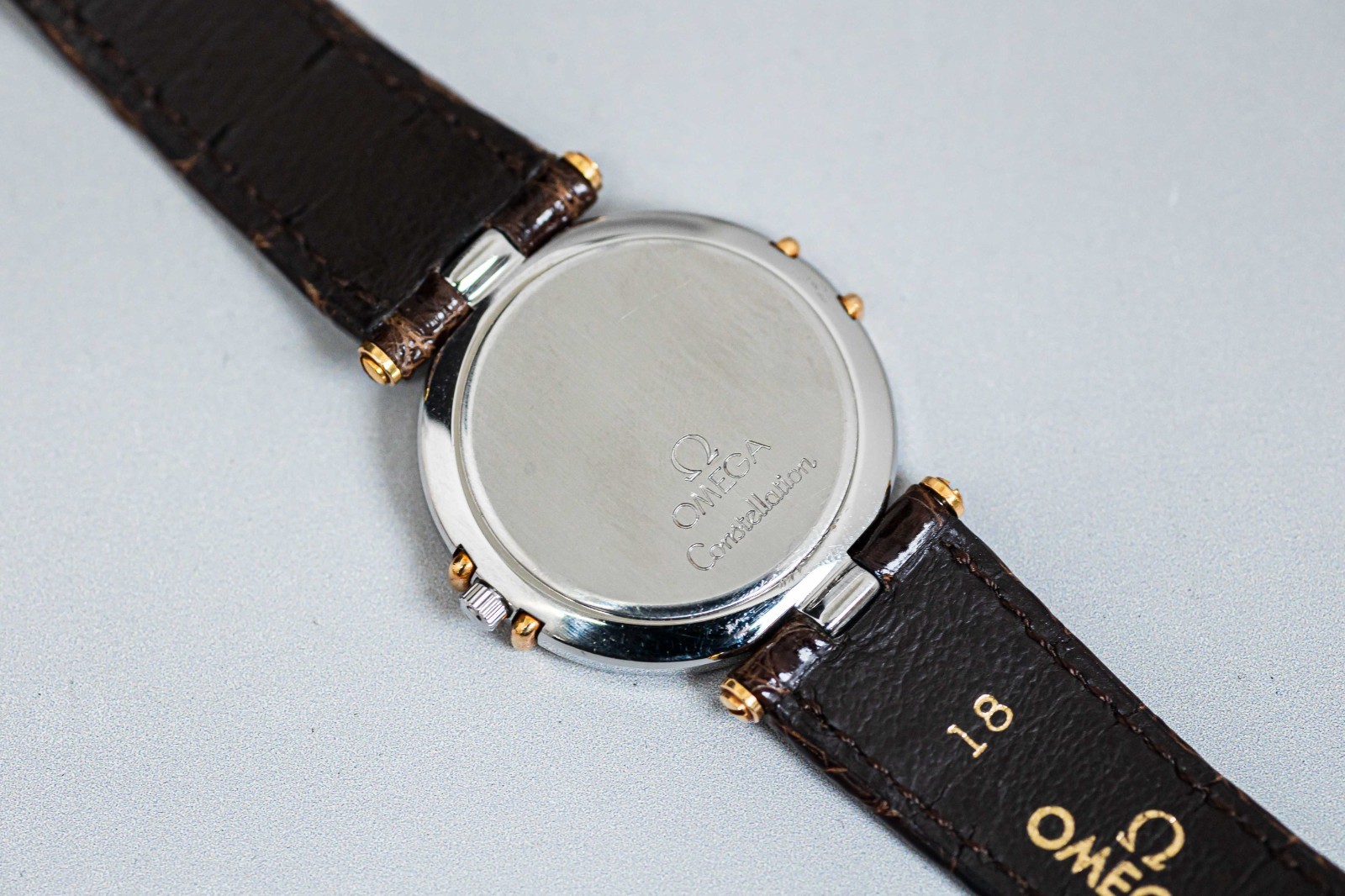 *Vintage 1980s* OMEGA Constellation Cal.1379 Qz Roman Gold Genuine Belt 33mm Men