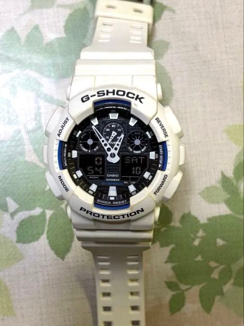 G-SHOCK GA-100B Matte white x black x white needle