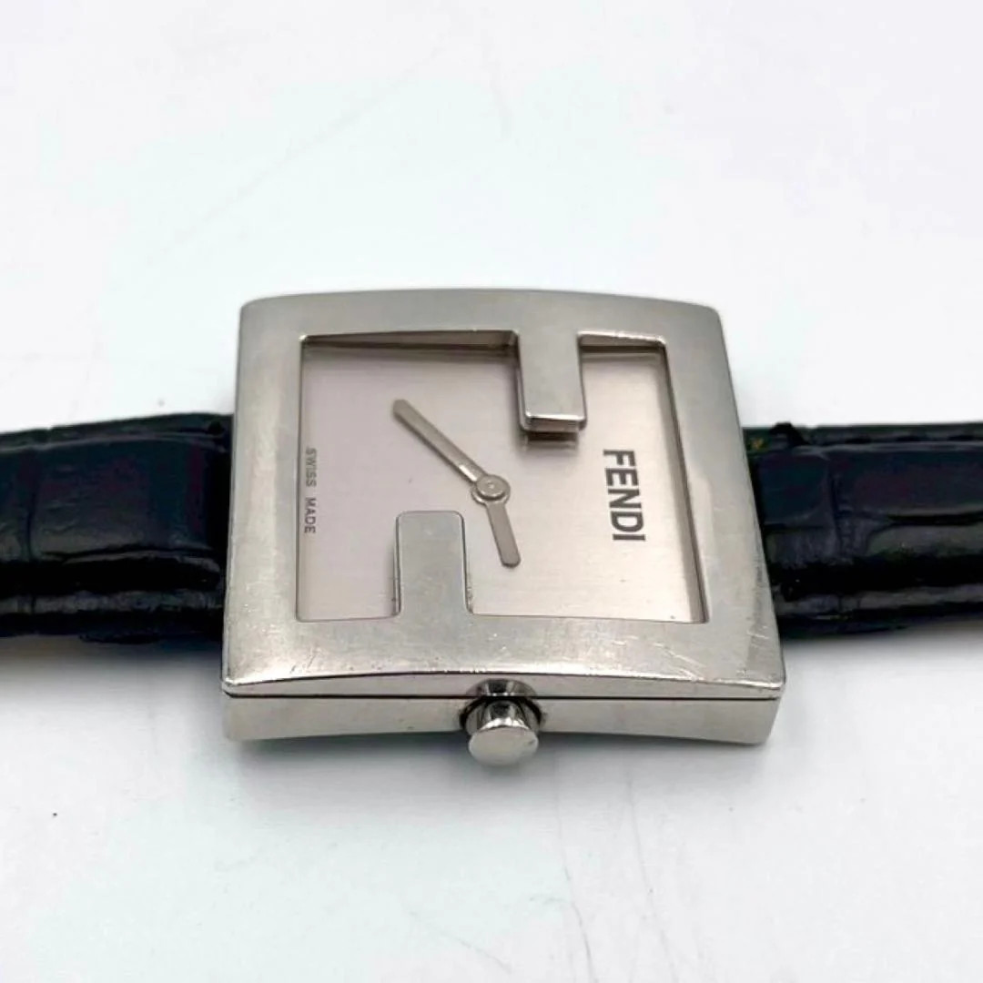 FENDI 4000L Ladies Quartz Square Gold Tone Silver Dial 31mm Watch