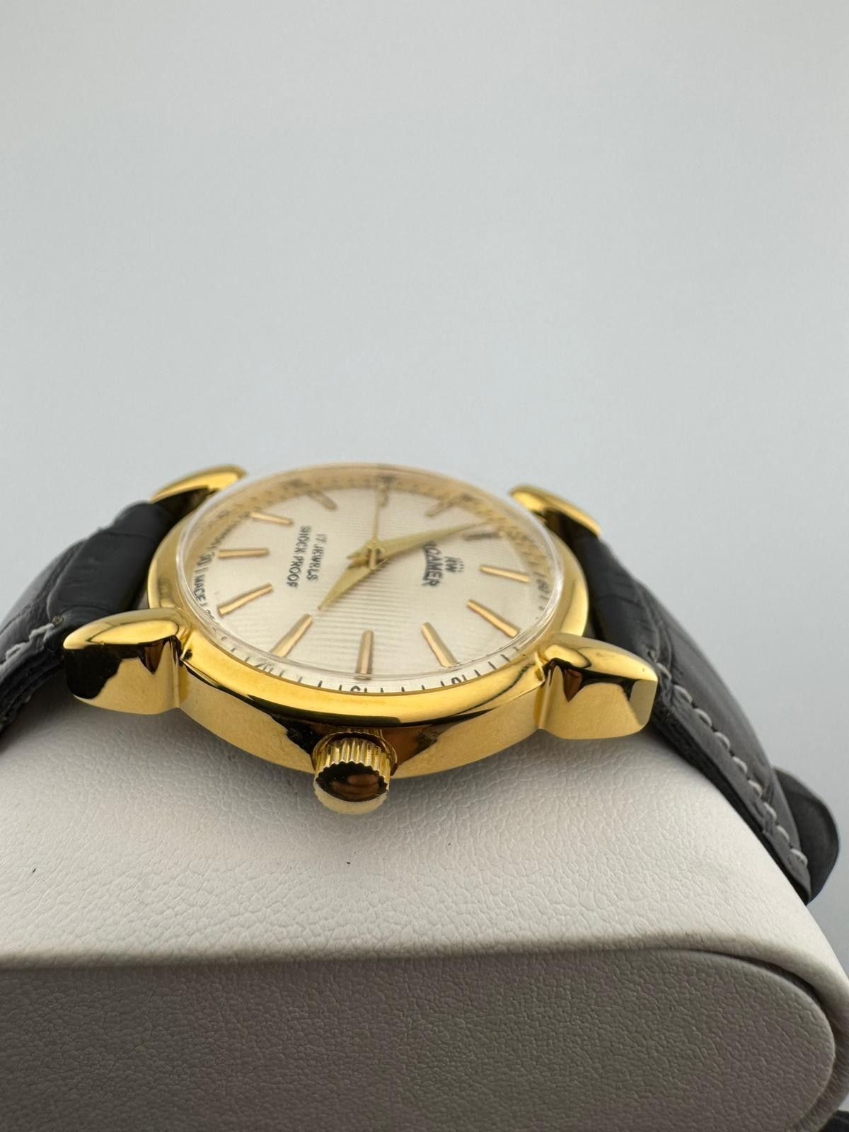 Rare Vintage Roamer ST96 Mechanical Men’s Watch – Mint