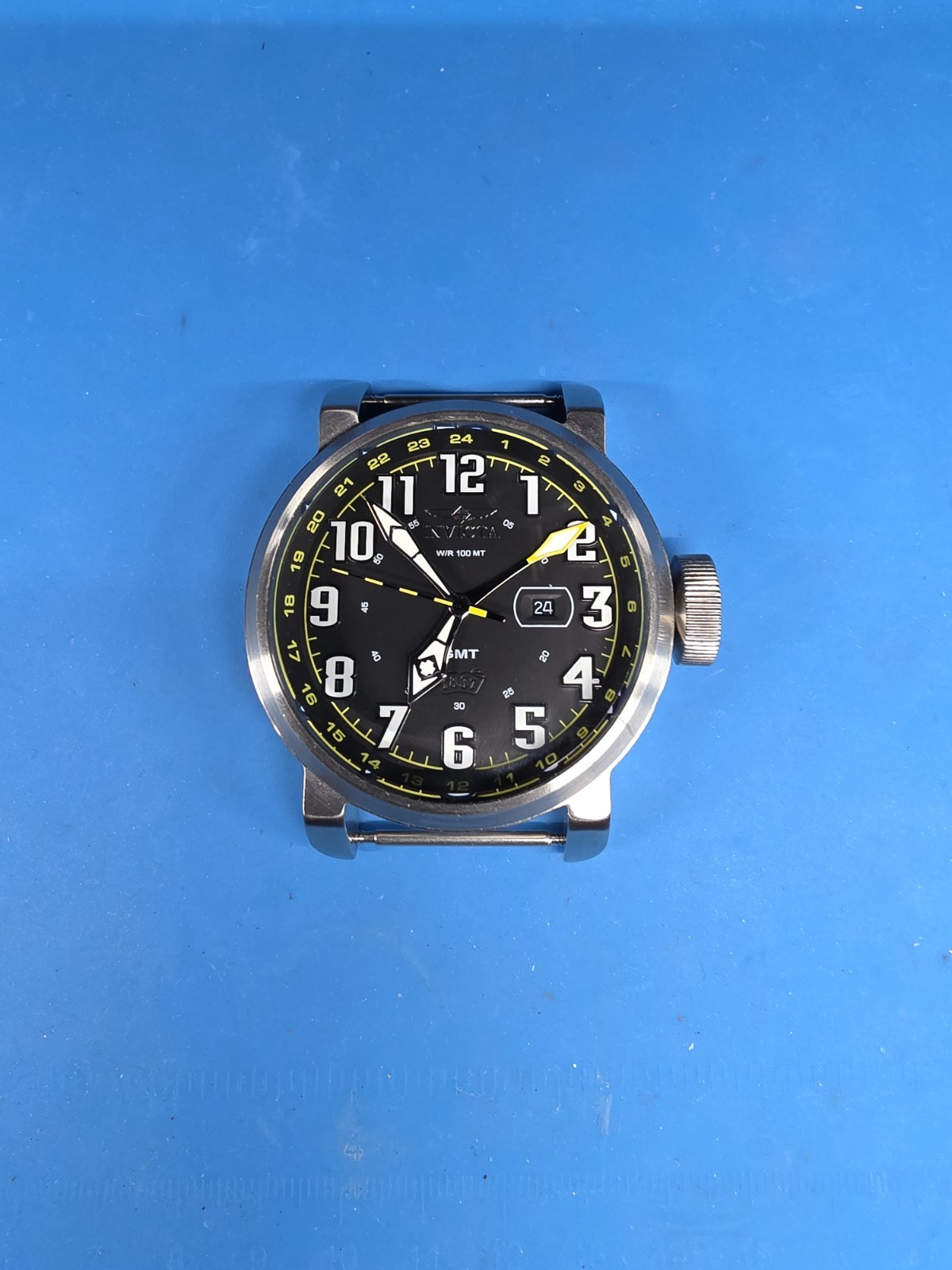 Invicta Aviator GMT Quartz Watch 52mm SS Leather Strap 18886 Pre-owned