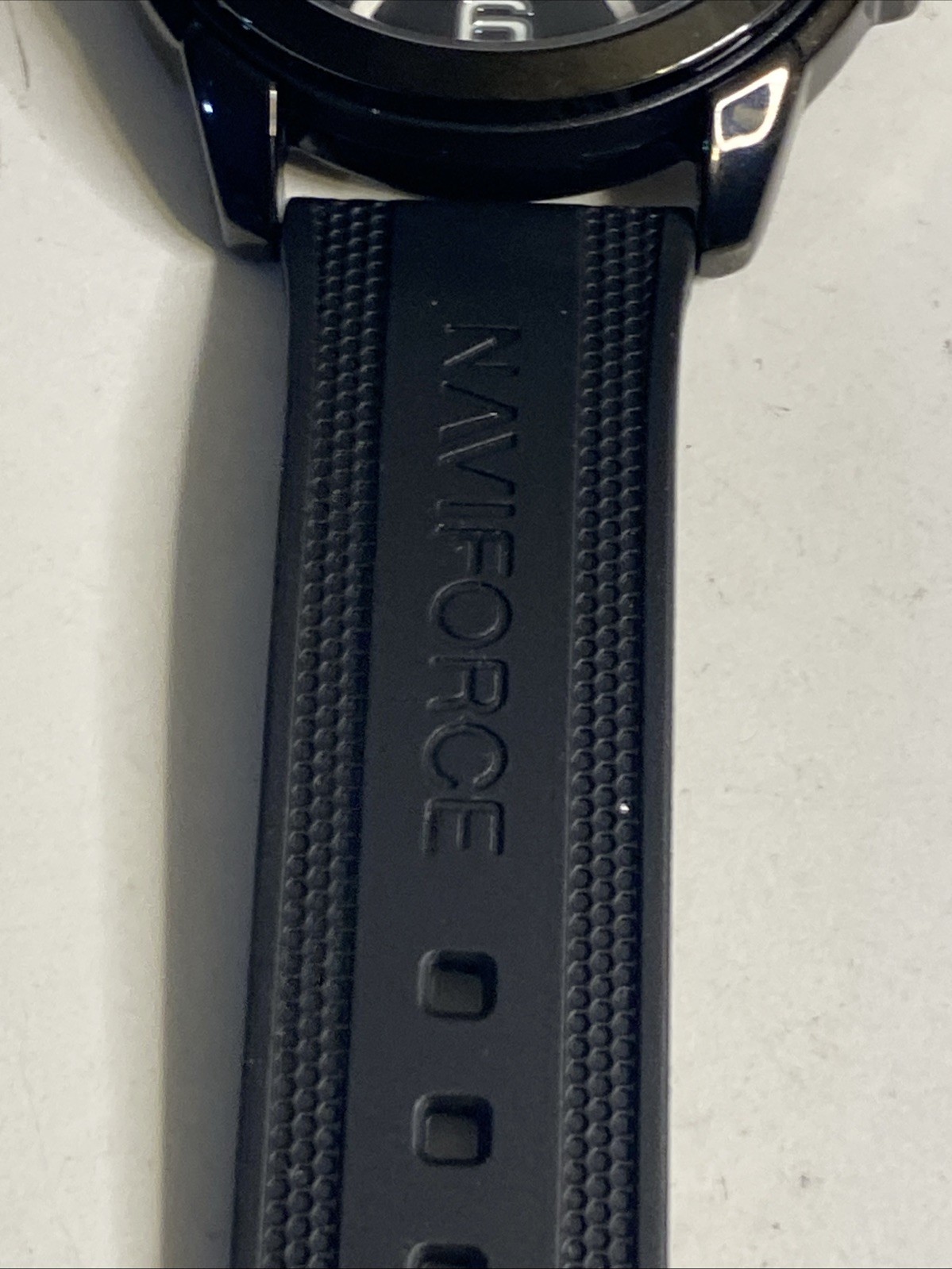 Naviforce NF9215 For Dream black/white Wristwatch Black Band New Battery