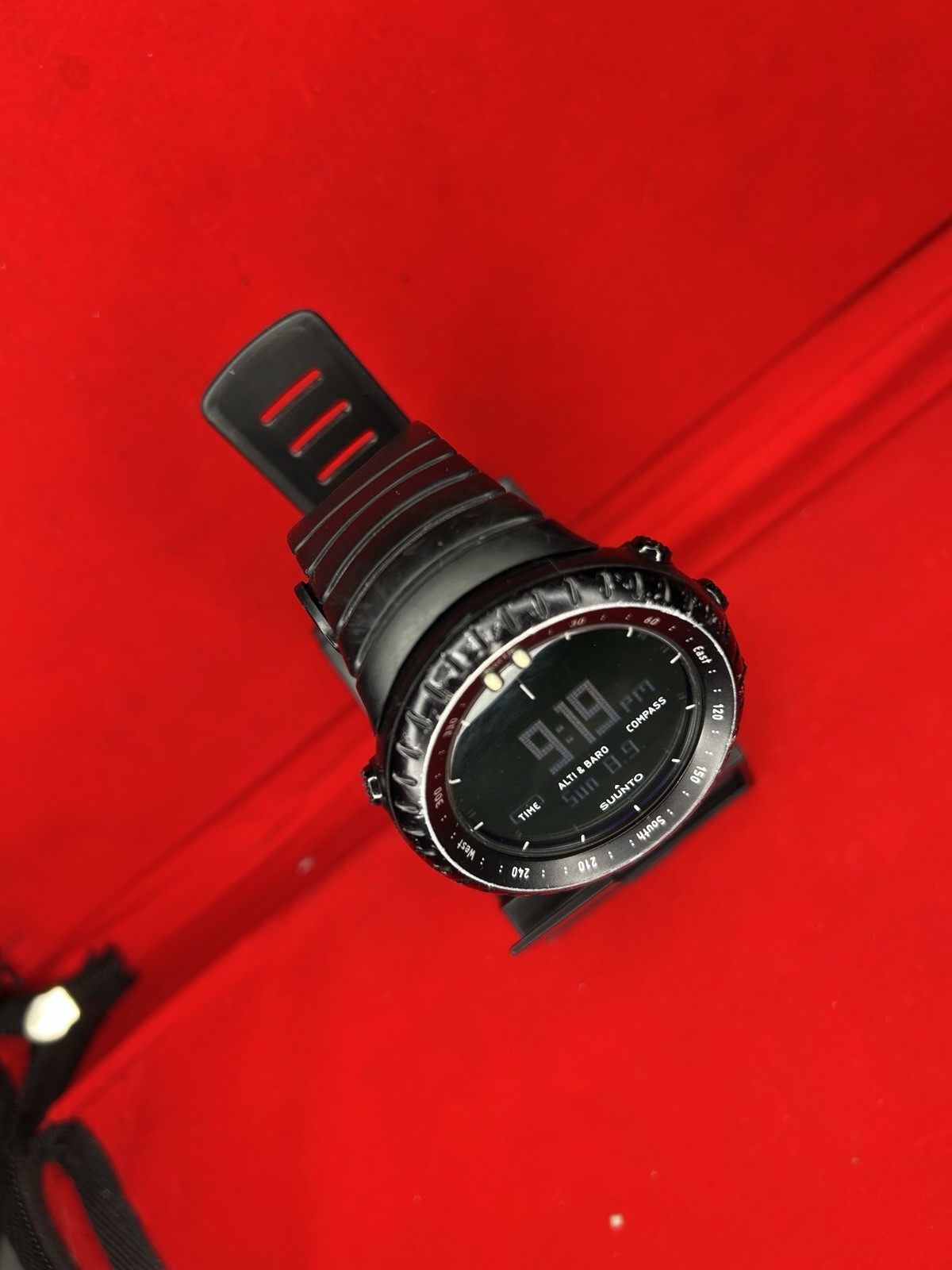 Suunto Core All Black SS014279010 Digital Watch Altimeter Barometer Compass