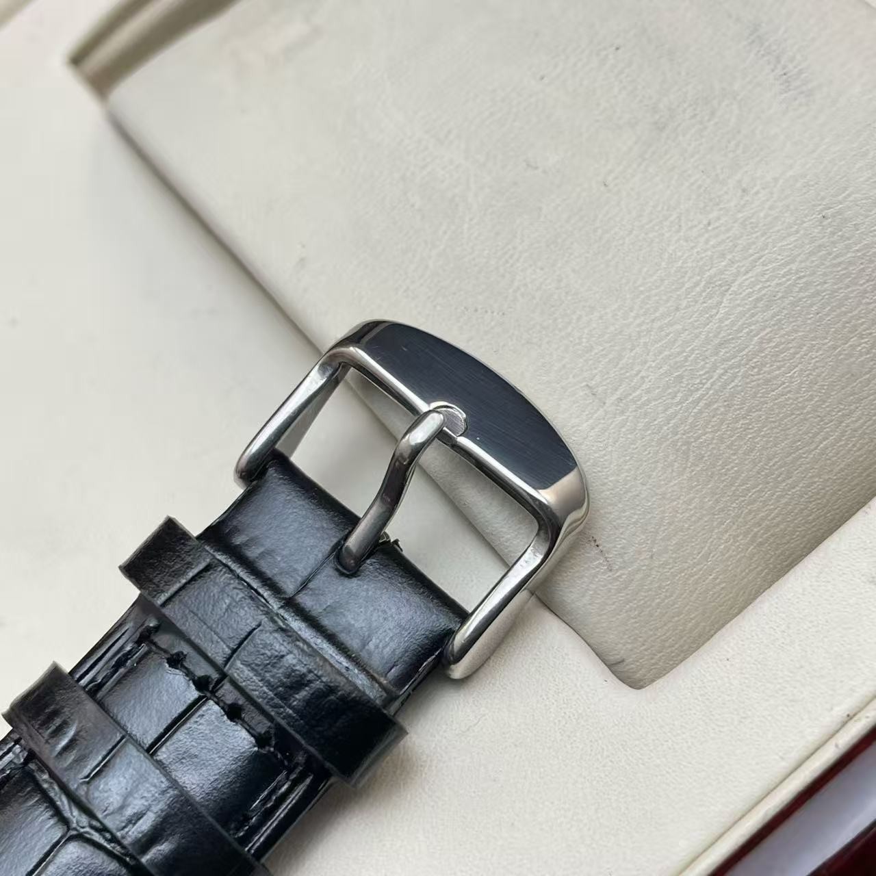 Montblanc White Roman Dial 4810 Men’s Watch U0114853 Automatic 40.5mm Day Date