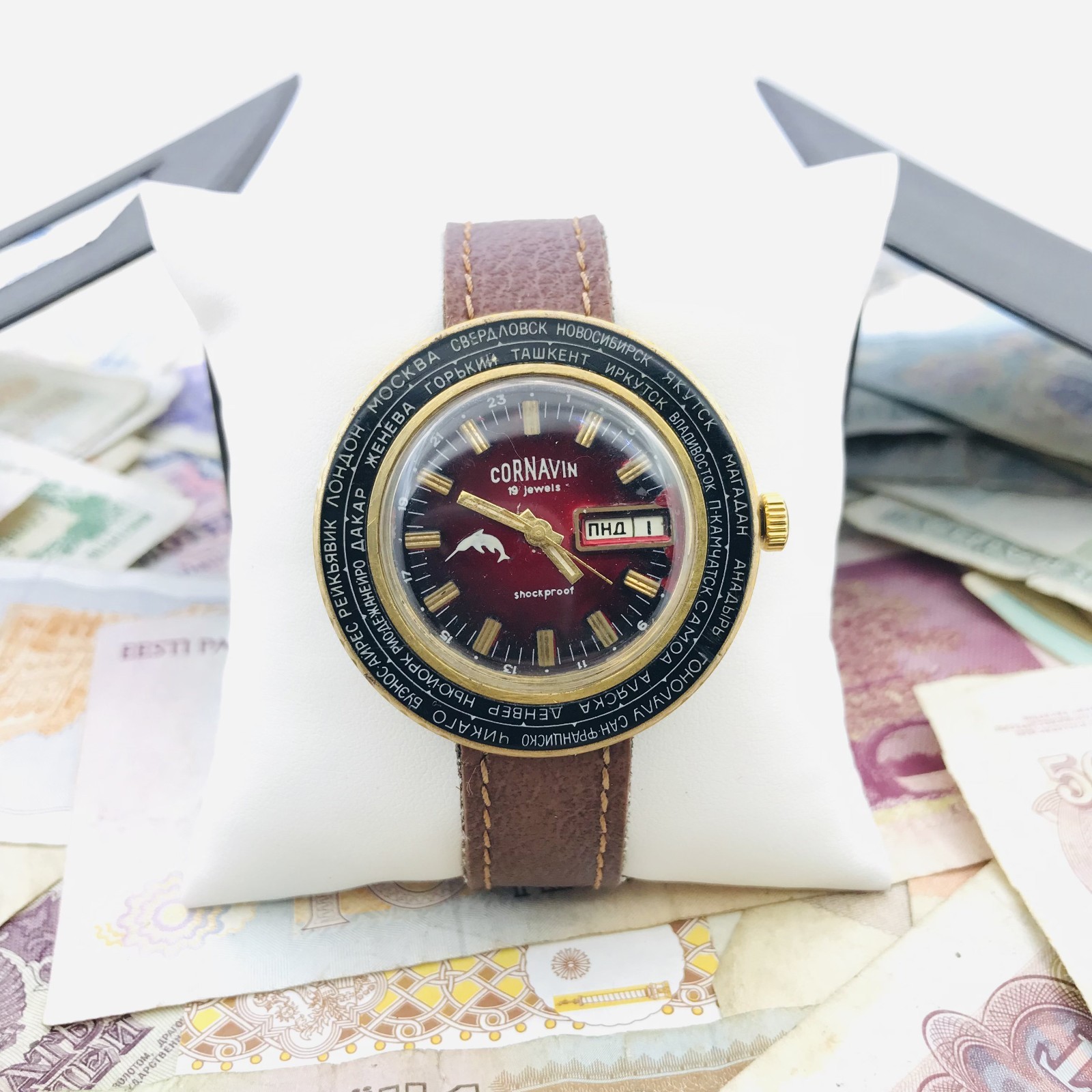 Vintage Cornavin World Time Watch Rare Ruby-Dial Soviet Raketa Soviet USSR 🛠