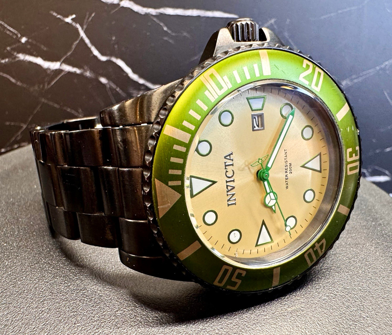 Invicta Pro Diver 90298 44mm Men’s Quartz Watch Green Bezel Champagne Dial 200M