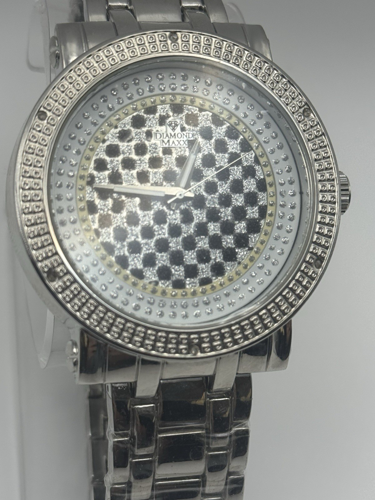 Diamond Maxx Quartz Silver Tone Stainless Steel 44mm Checkerboard Dial Watch