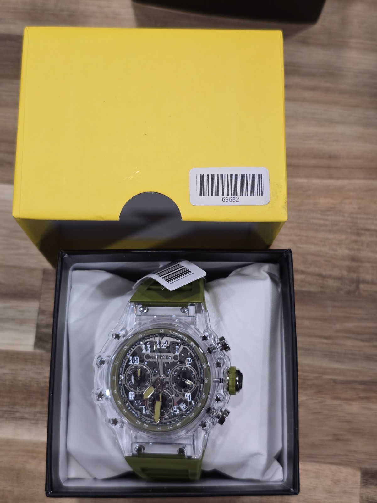 Invicta Racing Vaulthan Men’s Watch – 44mm Olive Green 69682 Limited Edition New