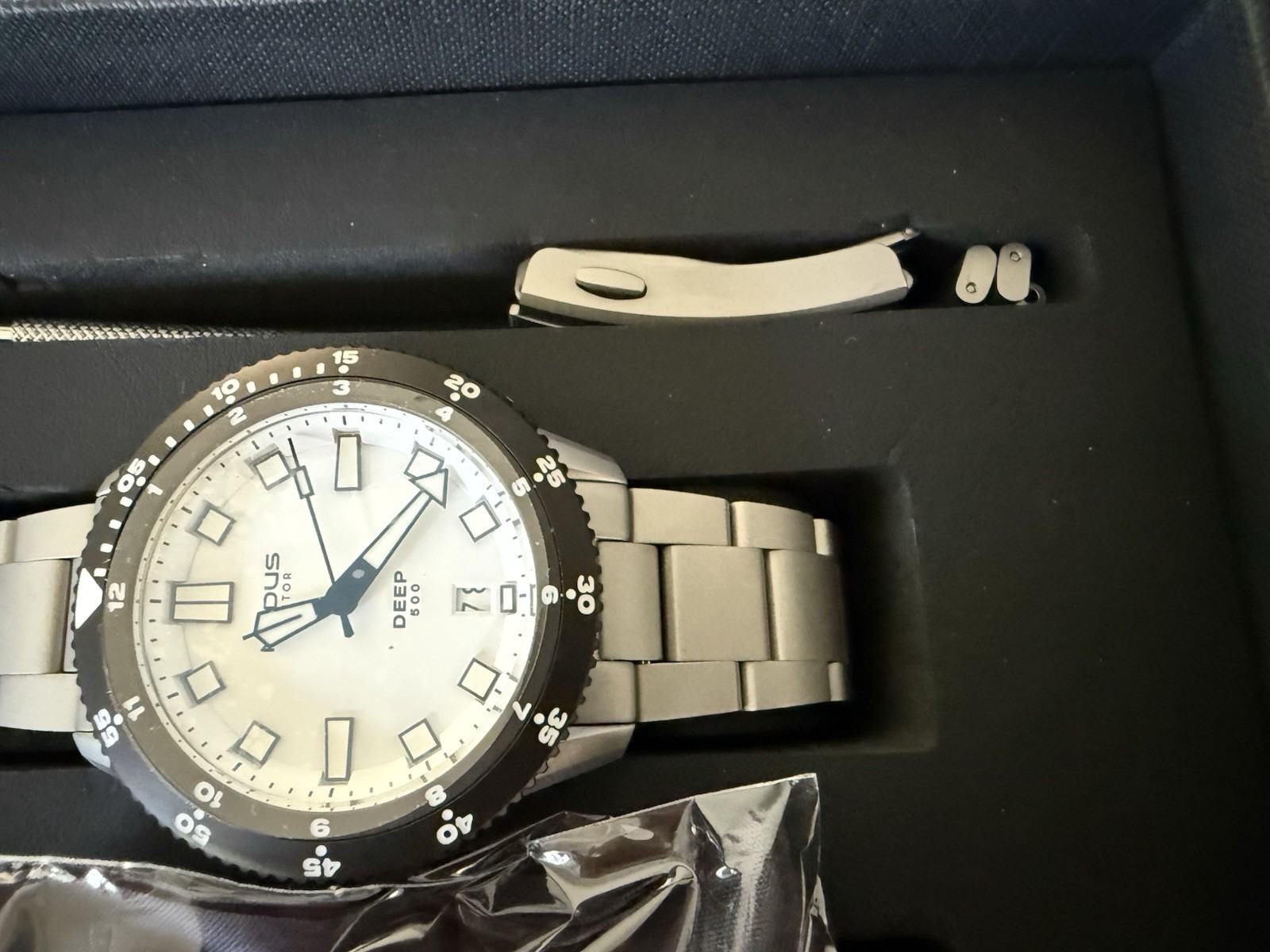 with imperfections NODUS Sector Deep Polar Destro Automatic Watch G2U