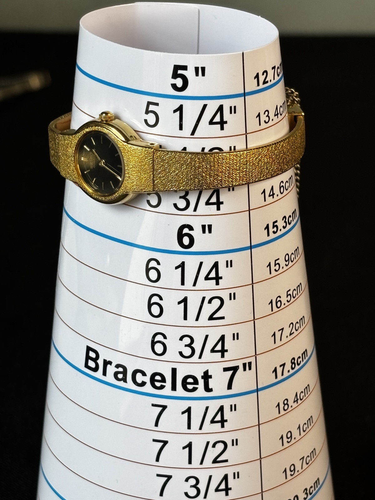 Vintage Seiko Quartz 16 MM Watch 2Y00-0A49 Women Gold Tone Analog 5.5″ Wrist