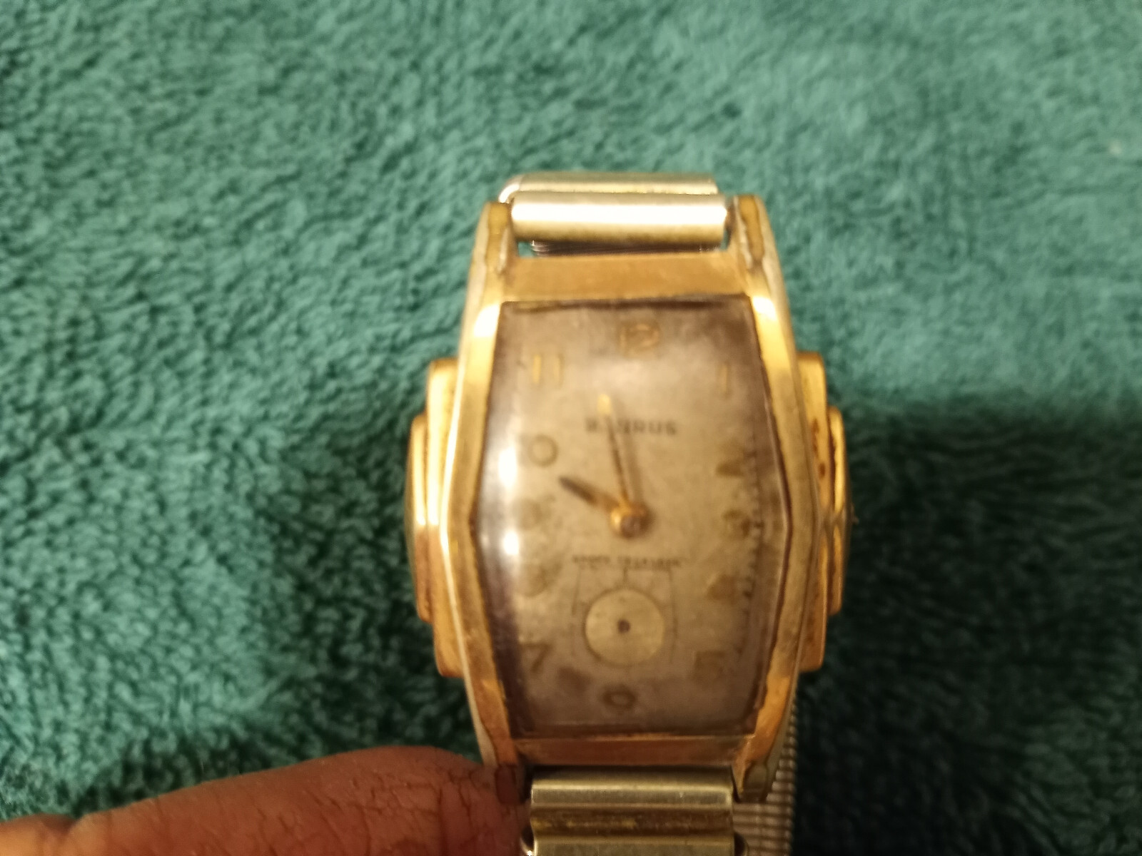 Benrus Shock Absorber Model BB3 Gold Filled Step Bezel Tank Watch 15 Jewels