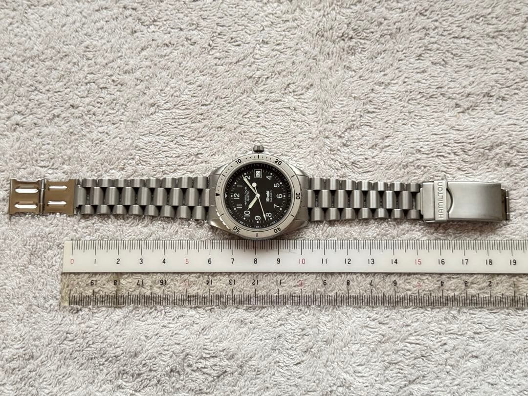 Hamilton Khaki Sub 9745B Quartz 39mm Black Dial 660ft SS Silver Date Watch Japan