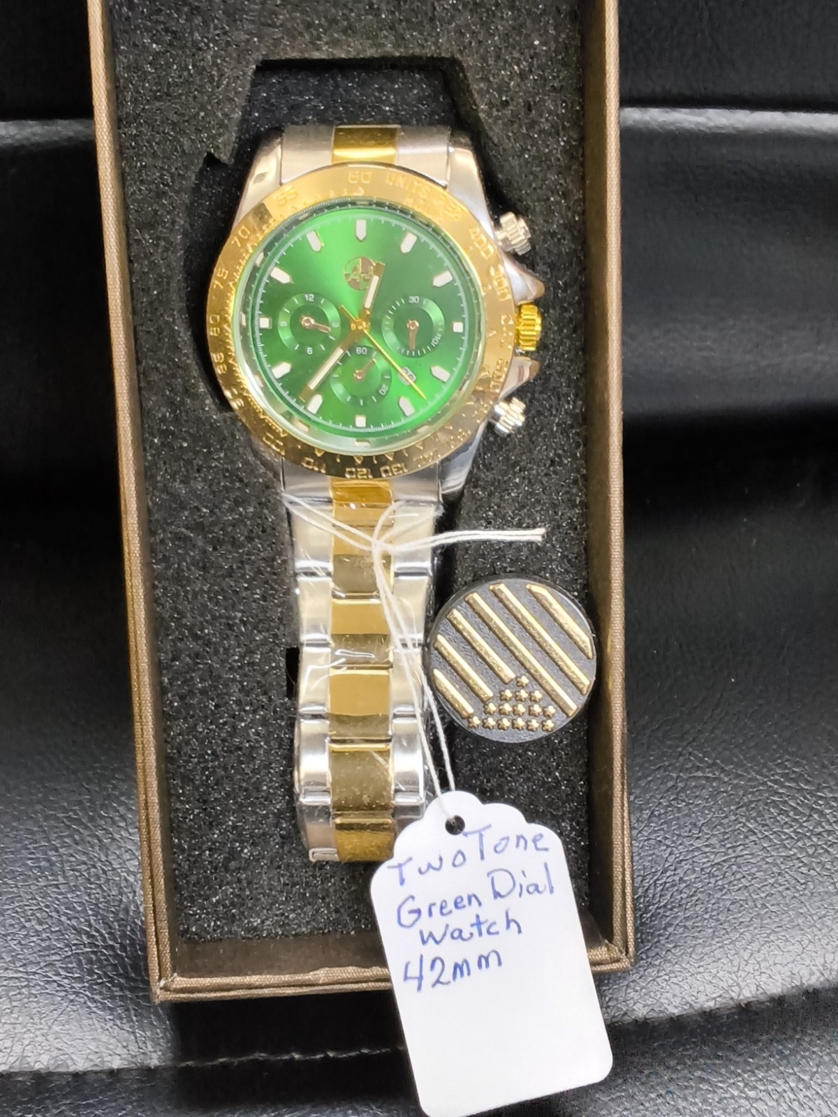 AJ Two Tone Green Dial Men’s Watch 42mm Date Gold Silver Quartz New BoxPrice: