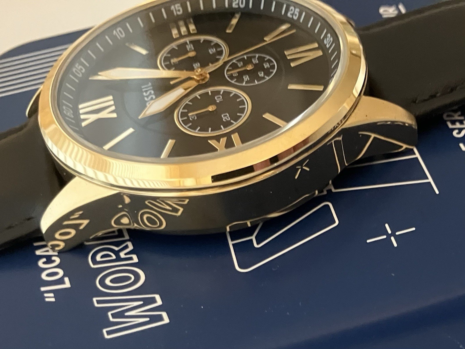 New Fossil Flynn Goldtone,Leather,Men’s Watch,Japan Chronograph Caliber, NWT+Box