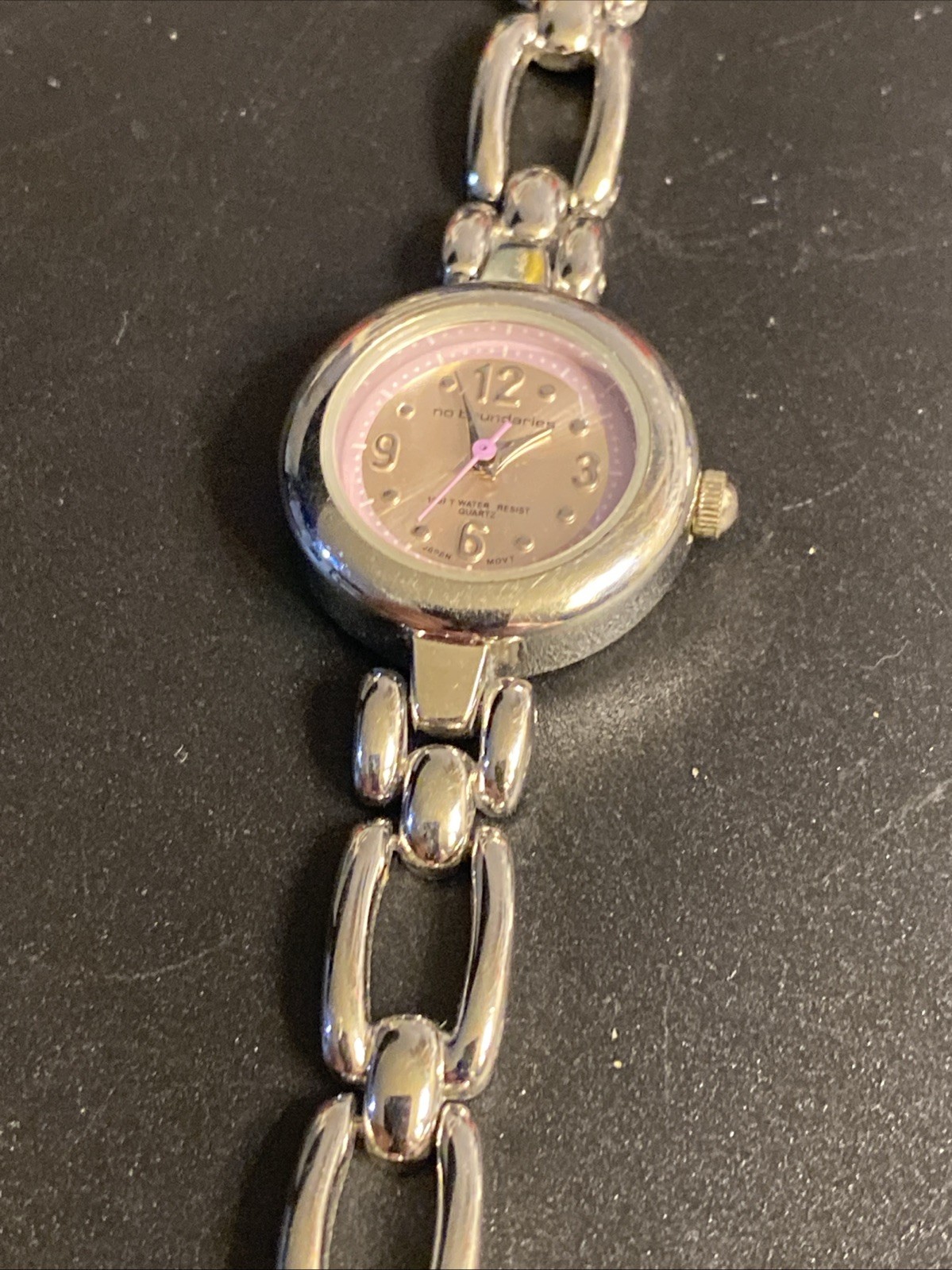 No Boundaries Quartz Wristwatch Pink Dial Silver Metal Band New Battery Women’s